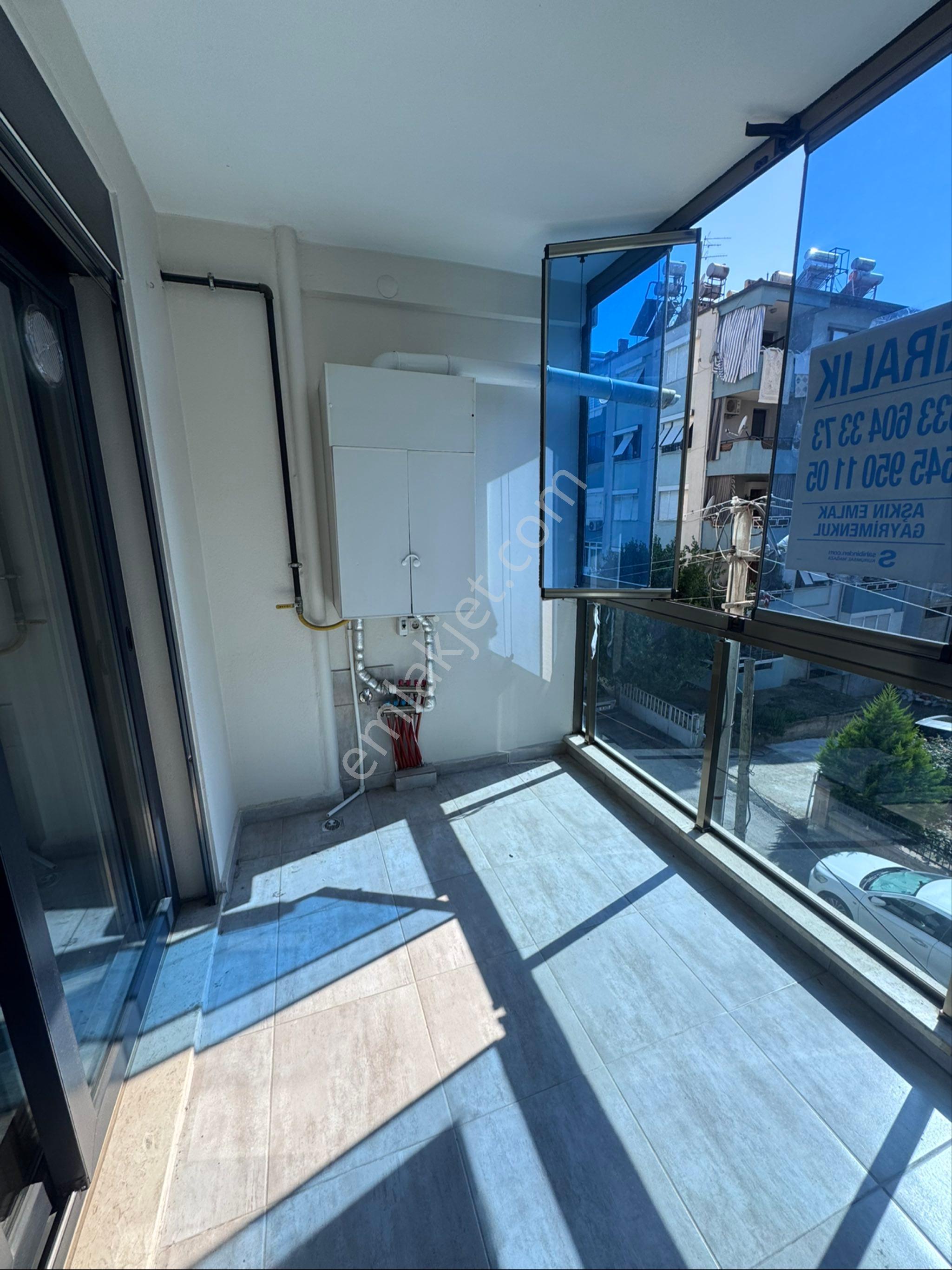 Salihli Cumhuriyet Mahallesinde Kiralık 2+1 - Görsel 2