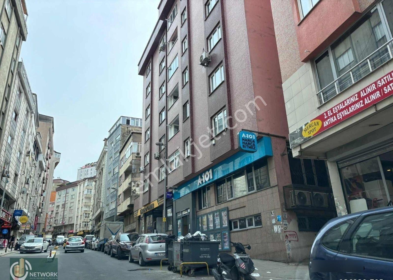 +cadde Üzeri+trump Avm'ye 10dk Metrobüs'e 12dk Arakat Geniş 3+1 - Görsel 5