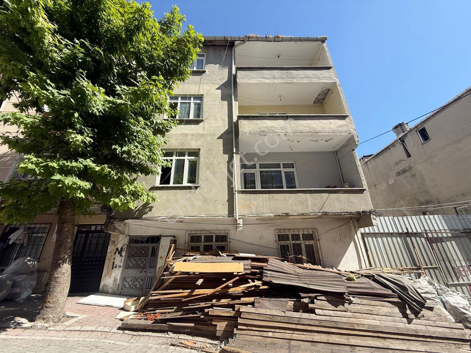 Esenyurt Meydan Yakın Ana Cadde Dibinde Acil Satılık Bina !!! - Görsel 2