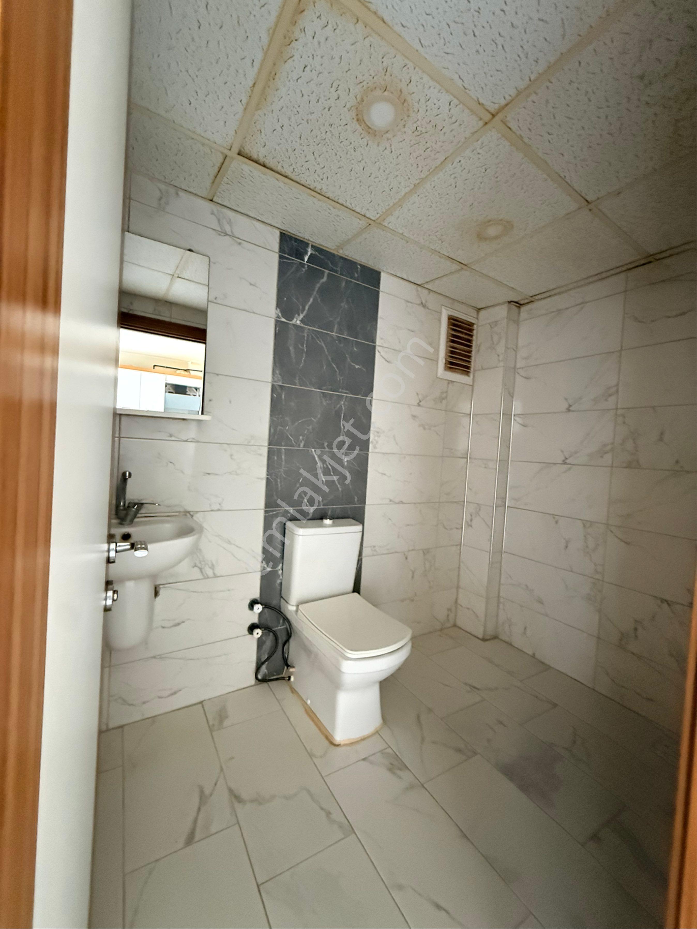 M-18 Sütlüce Mahallesi Asansörlü Kiralık 1+1 Apart - Görsel 4