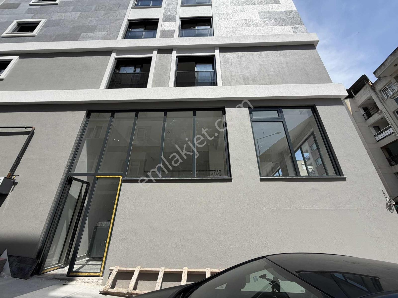 Betonyol Cadde Üzeri Sıfır 180m2 Emsalsiz Kiralık 2 Katlı Dükkan - Görsel 8