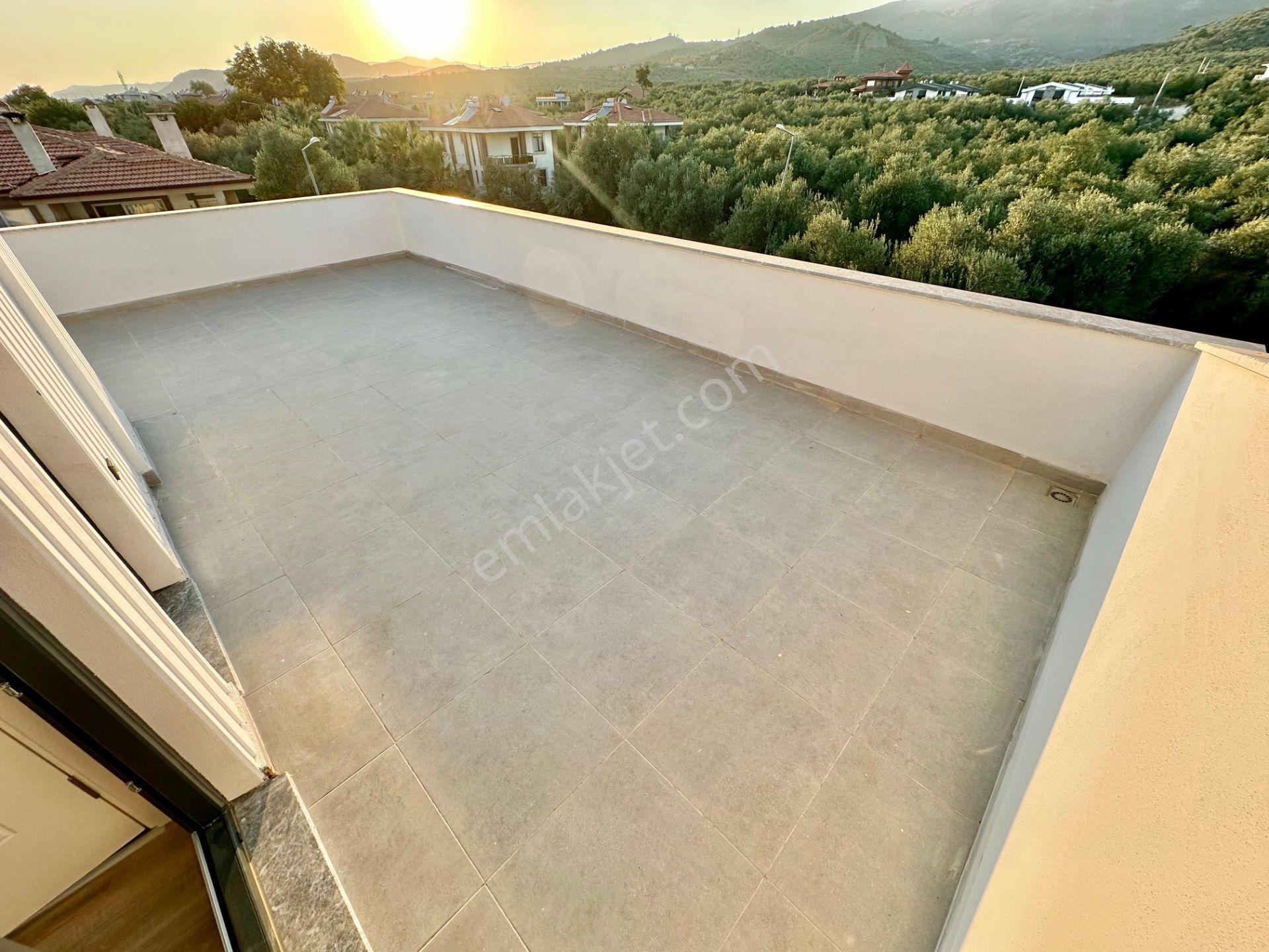 Akçay Ay Emlaktanaltınolukta Kazdağları Etekleri Huzur Bulacağınız Denize 100 M Satılık 3+1 Villa - Görsel 2