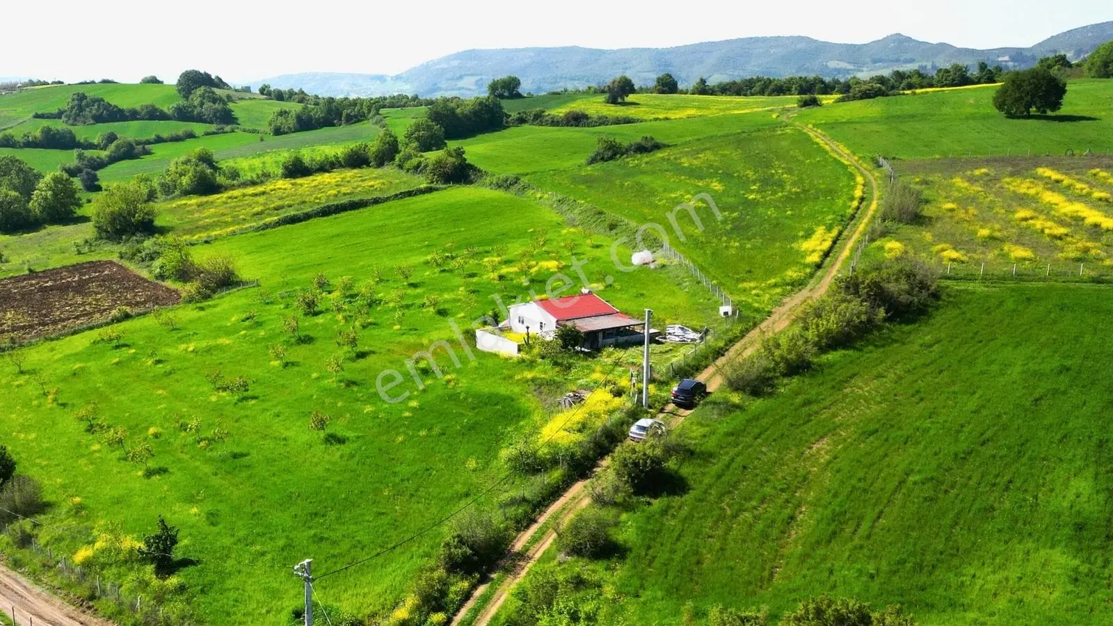 Kocaeli Karamürsel Yalakdere 13,442 M2 Tarla İçinde Evi Olan