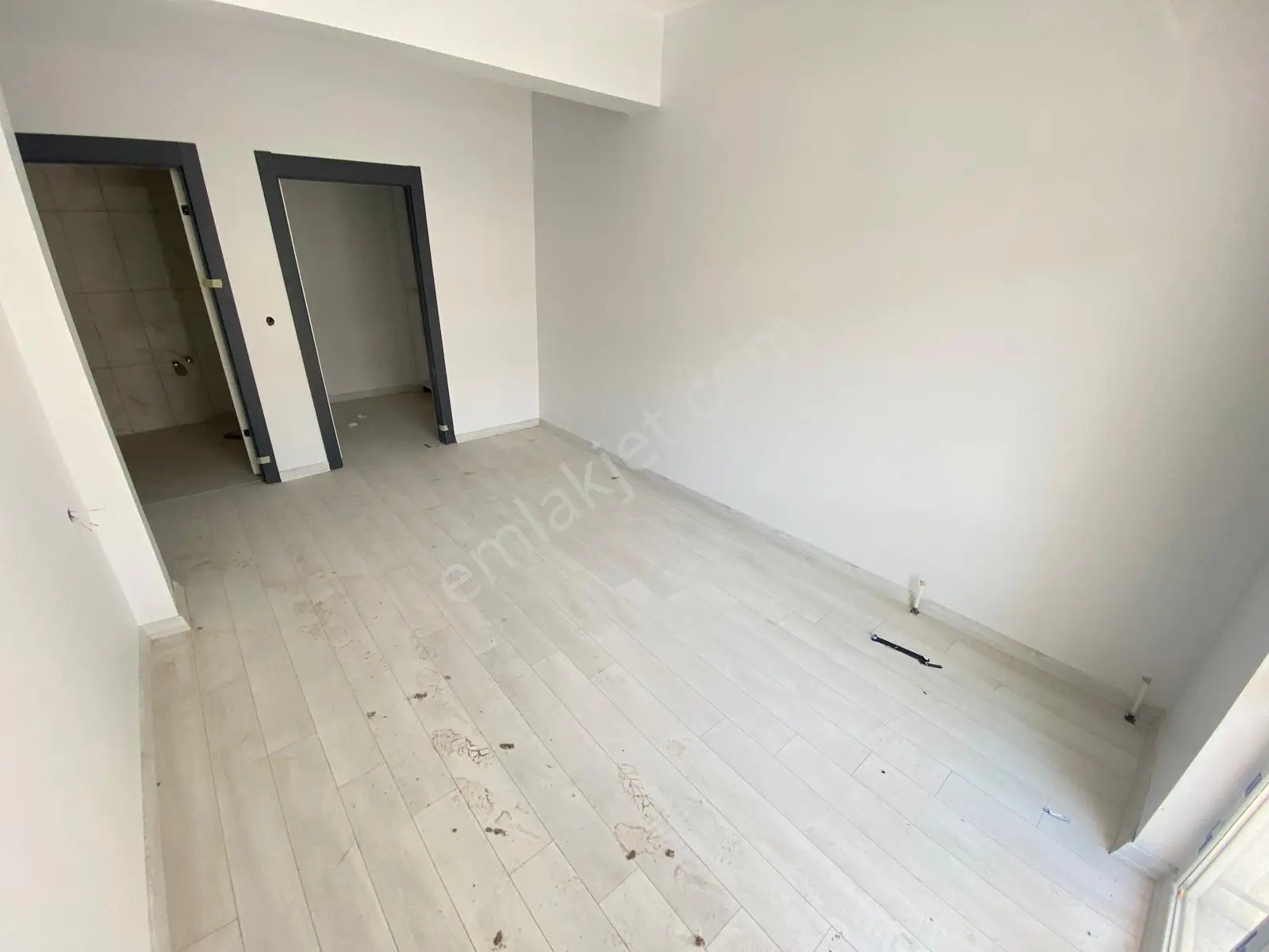 Sincan Saraycıkta 4+1 Emsalsiz Fiyat Lüks Yapıda Saunalı Ebeveyn Banyolu Giyinme Odalı Kilerlidaire - Görsel 20