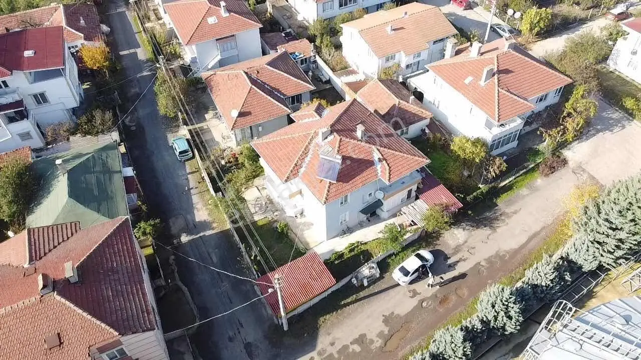 **lüleburgaz Durak Mahallesinde 2 Katlı Müstakil Ev**