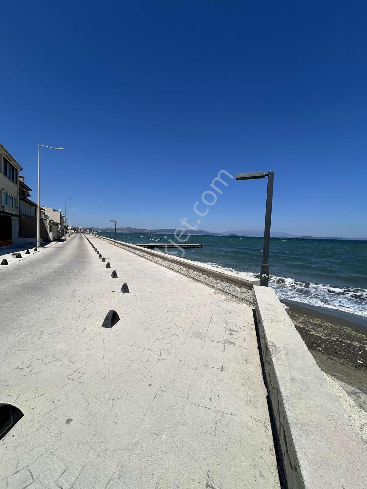 İzmir Urla Denize 100 Metre Kiralık Bahçeli Daire