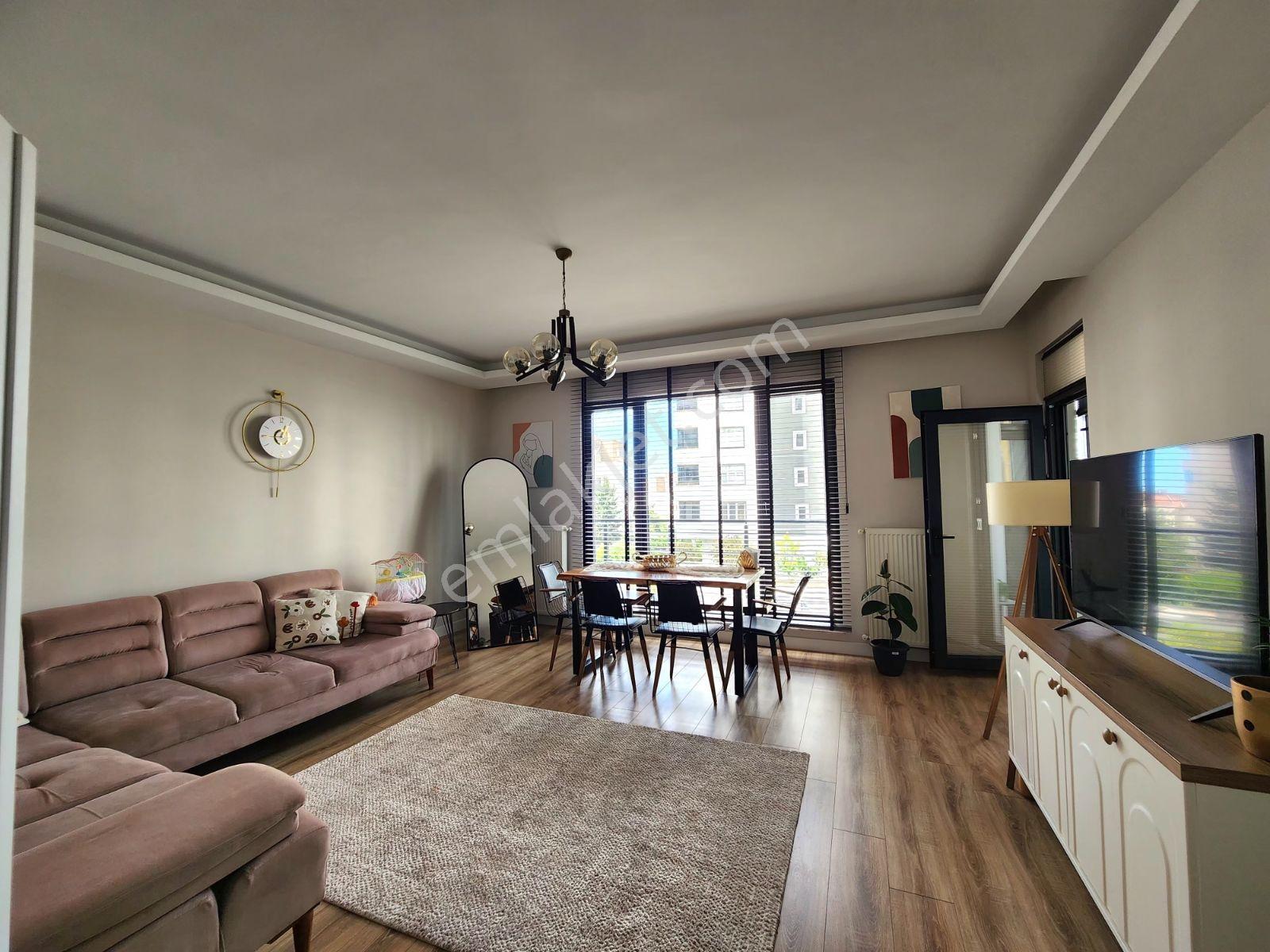Remax Damla Gür'den Nişantaşı Caddesine Yakın Kiralık 3+1 Daire - Görsel 16
