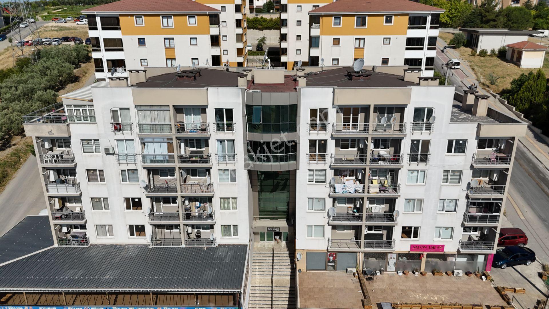 Bahar'dan Dumlupınar'da Merkezi Konumda Sıfır Eşyalı 1+1 Daire - Görsel 23