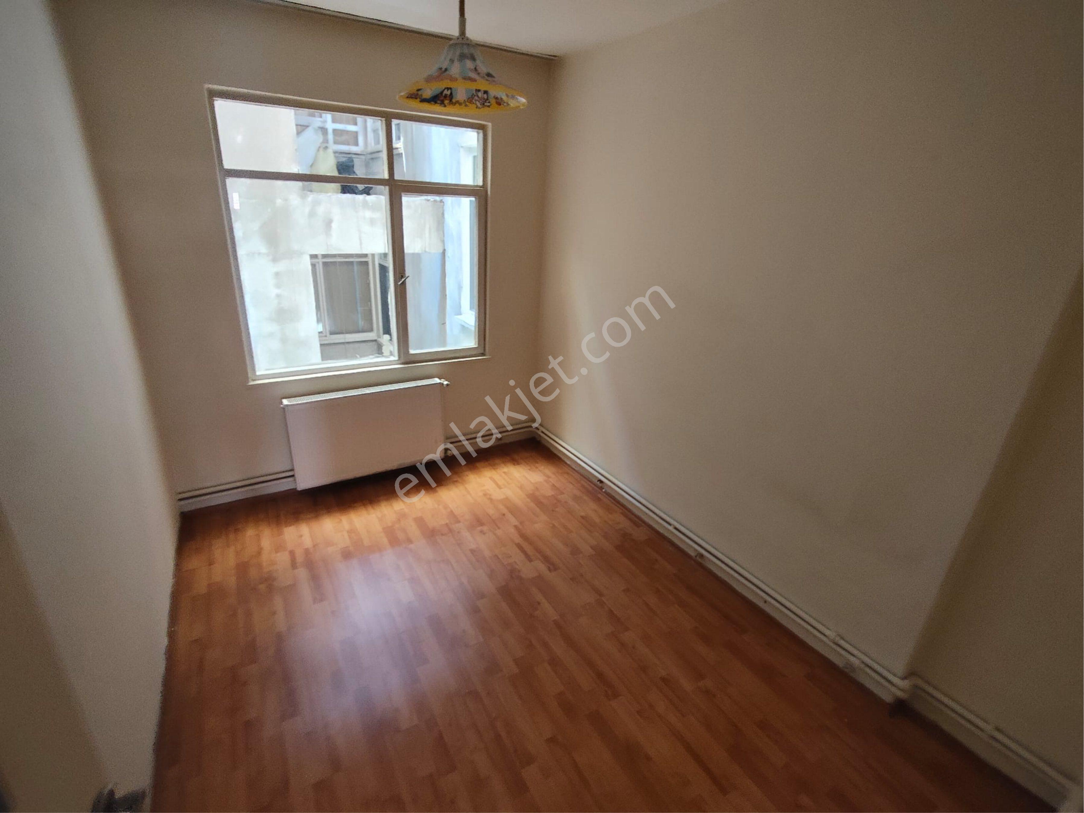Ciftlik Mahallesinde İci Temiz Kiralık Daire - Görsel 20