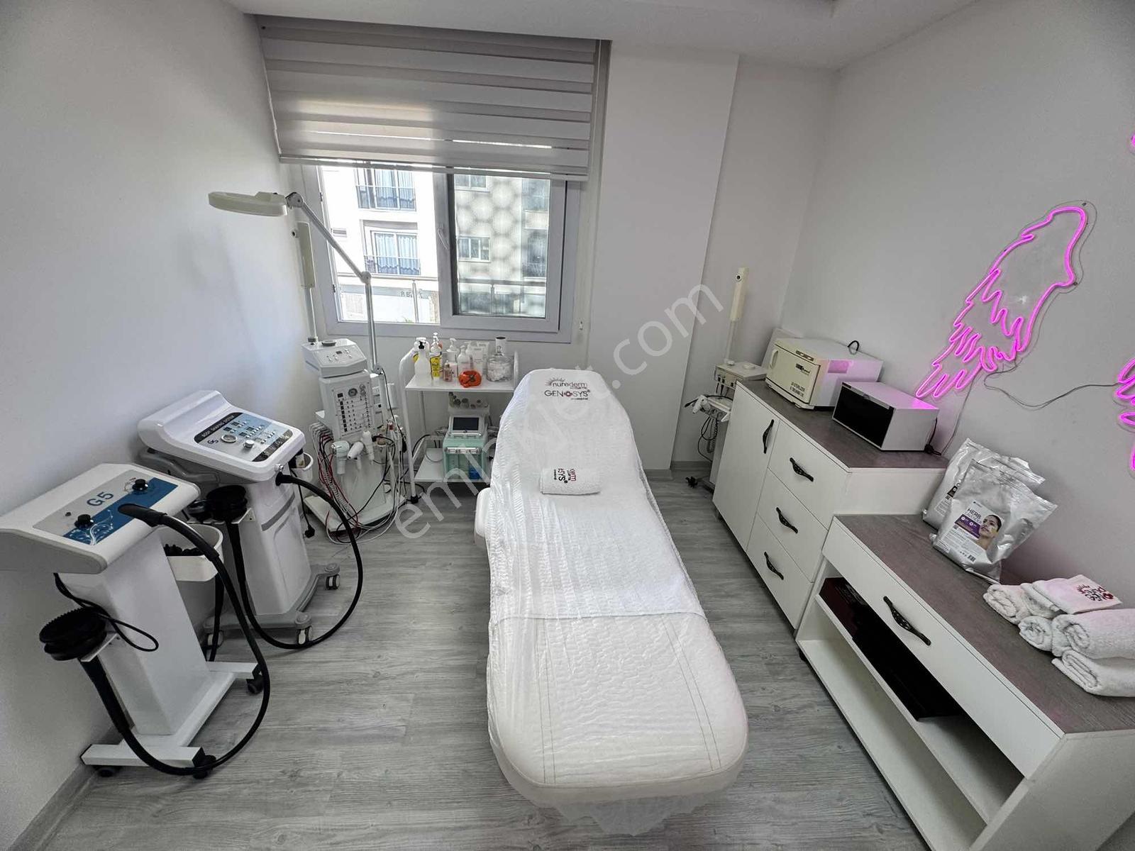 Bm "den Teraslı Full Donanımlı 11 Yıllık Güzellik Salonu - Görsel 23
