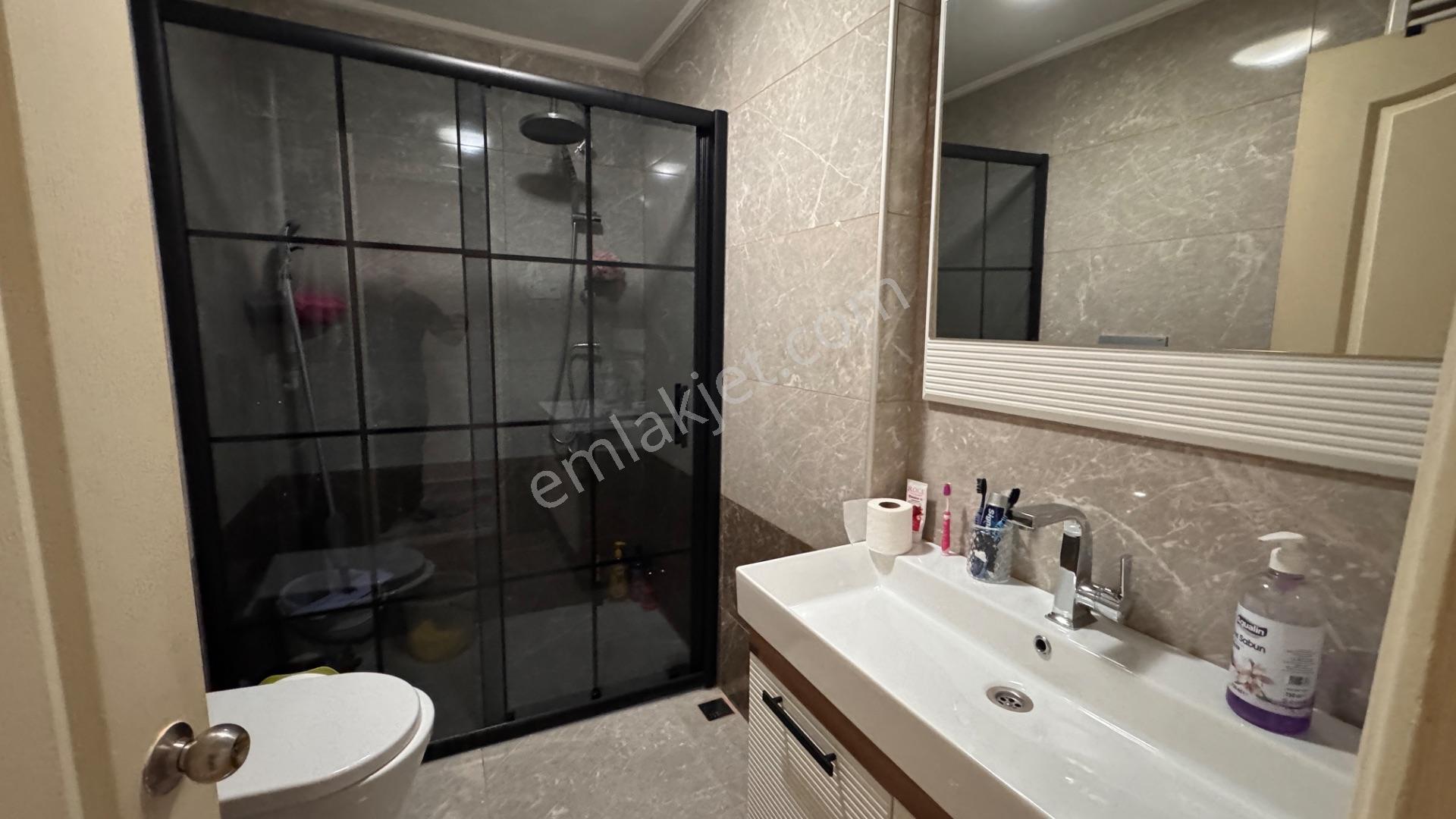 İzmit Çarşı İnönü Caddesi Kiralık Arakat Daire - Görsel 17