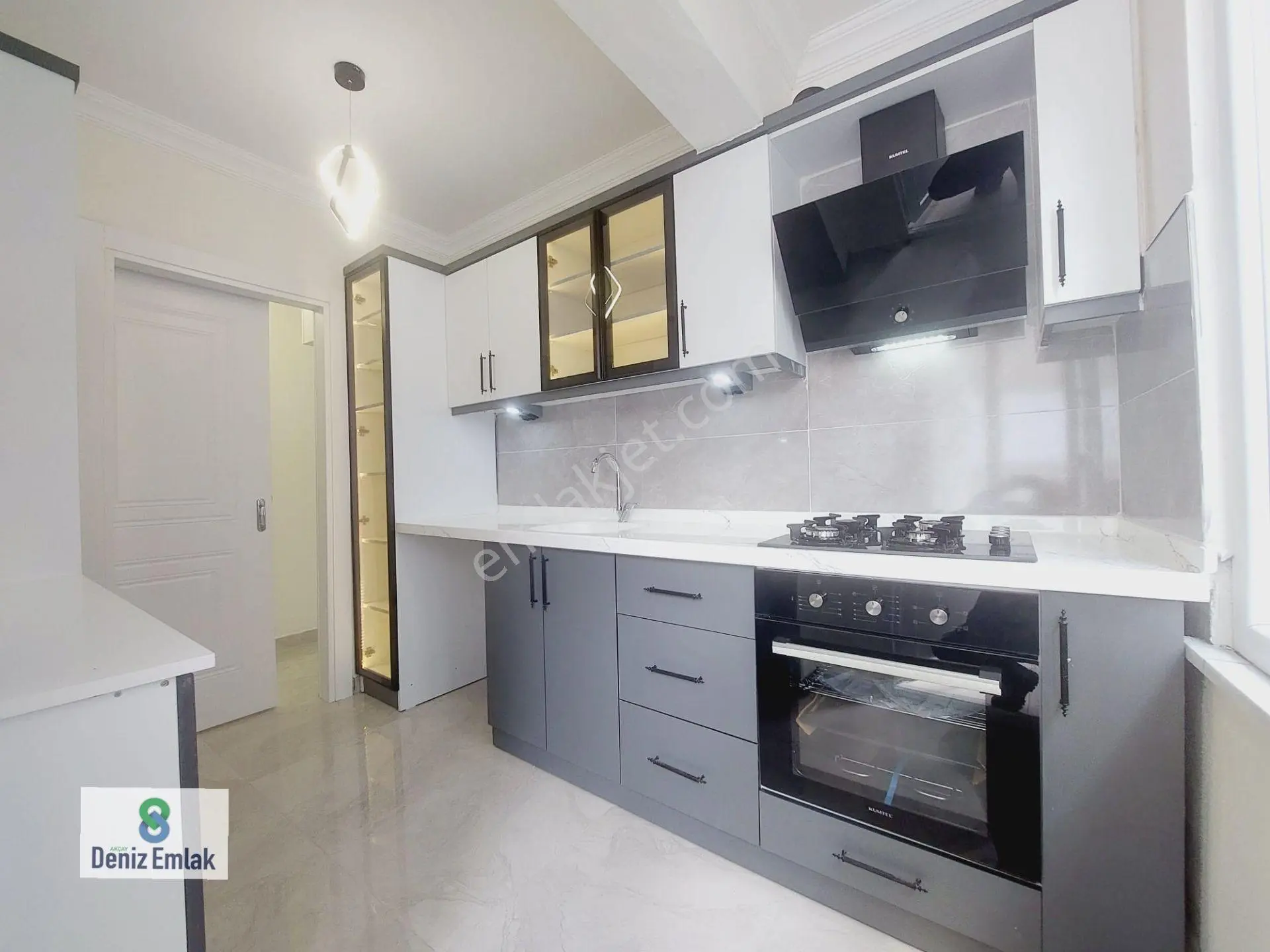 Denizden Akçay Sarıkız Mahallesinde 2+1 Satılık Geniş Balkonlu Daire - Görsel 23