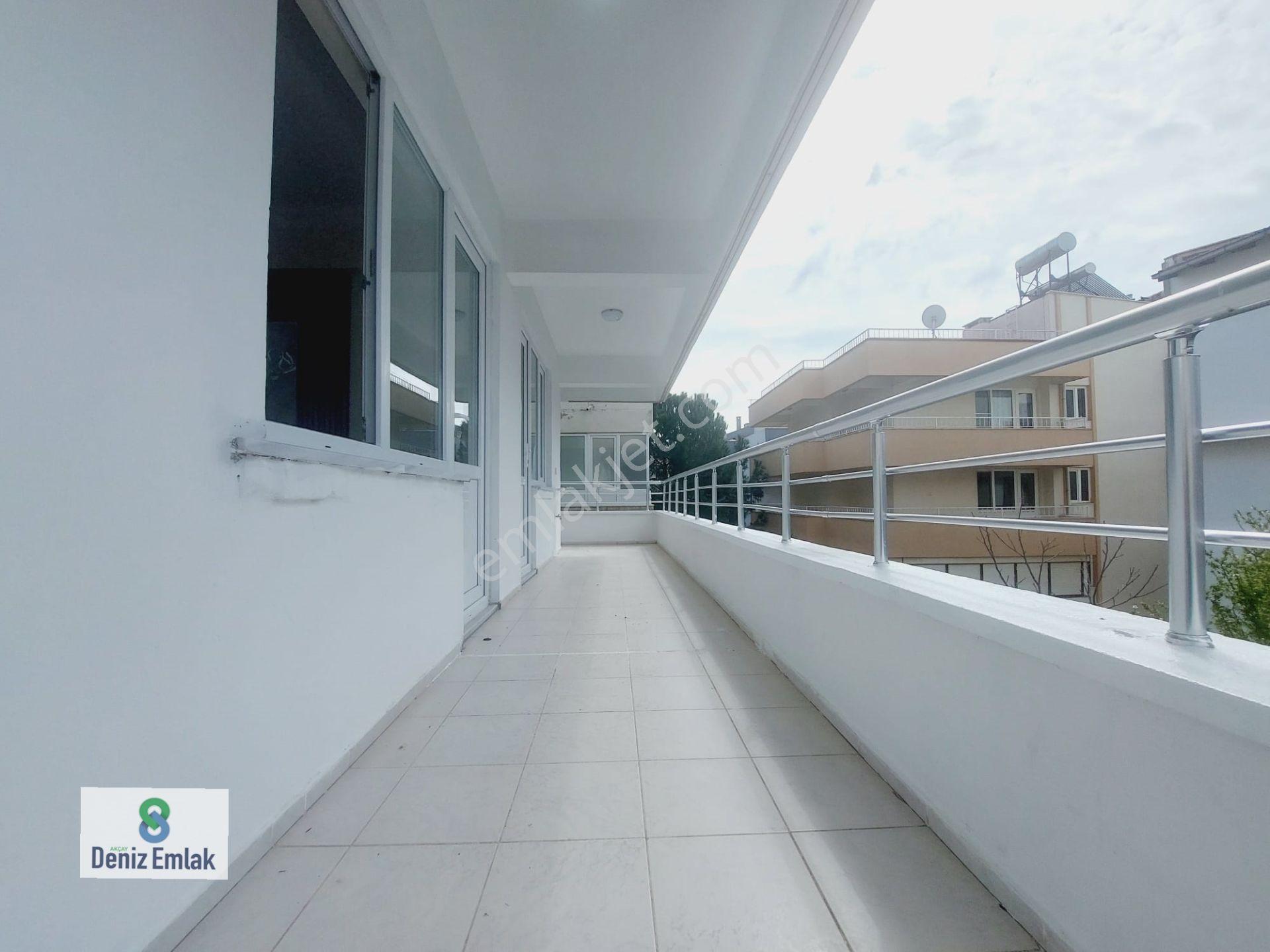 Denizden Akçay Sarıkız Mahallesinde 2+1 Satılık Geniş Balkonlu Daire - Görsel 18