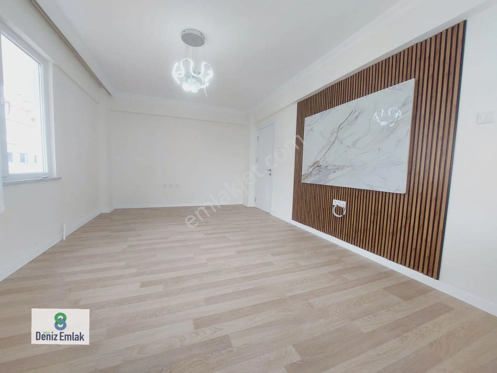 Denizden Akçay Sarıkız Mahallesinde 2+1 Satılık Geniş Balkonlu Daire - Görsel 20