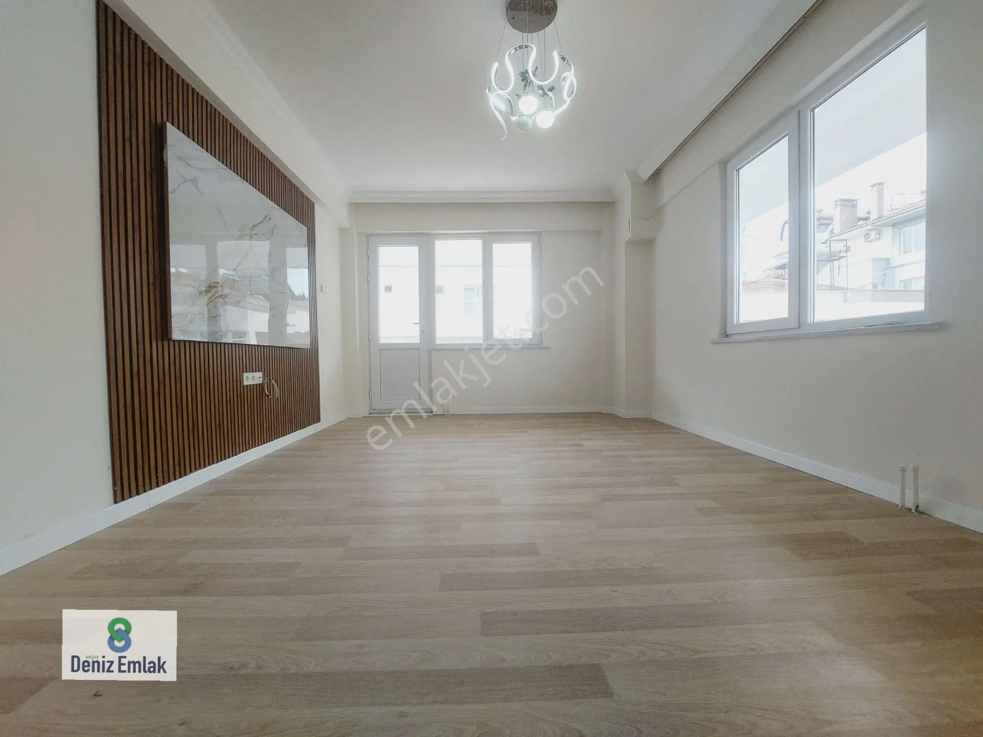 Denizden Akçay Sarıkız Mahallesinde 2+1 Satılık Geniş Balkonlu Daire - Görsel 25