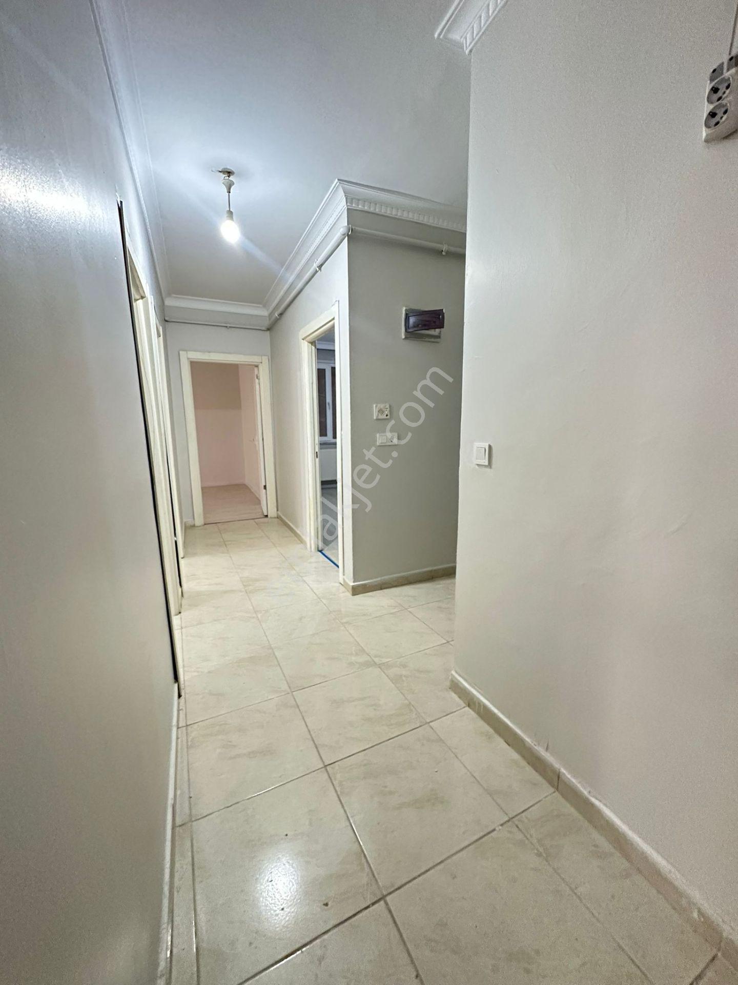 Esenyurt Kıraç Atatürk Mahallesi 3+1 Kiralık Boş Daire Bahçeli Bahçe Katı Cam Seviyesi Yüksek - Görsel 7