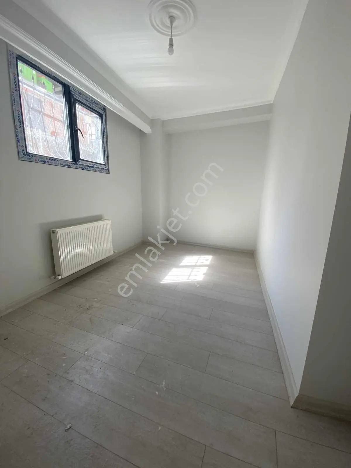 Metrobüse 2 Dk Sıfır Binada Bahçe Katı 1+1 Kiralık Daire - Görsel 5