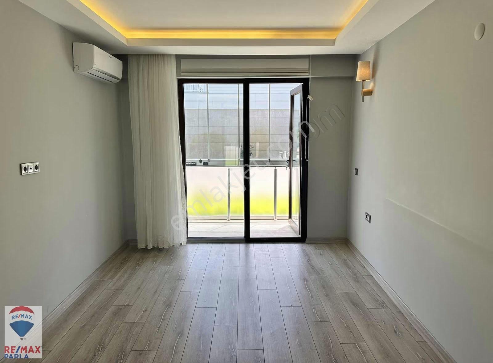 Atakum Güzelyalı Sahile 1. Parsel Satılık 4+1 Daire - Görsel 19