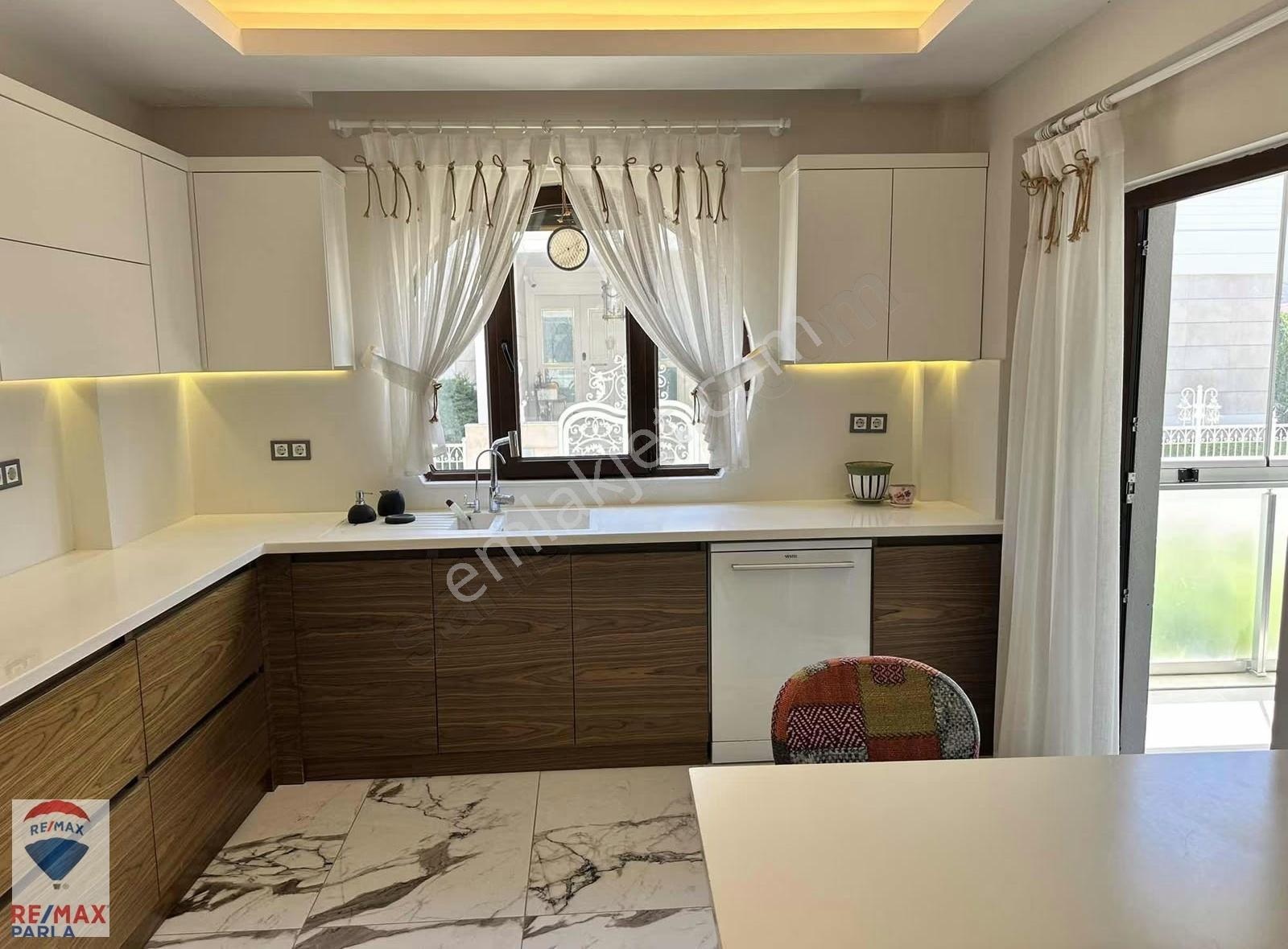 Atakum Güzelyalı Sahile 1. Parsel Satılık 4+1 Daire - Görsel 12