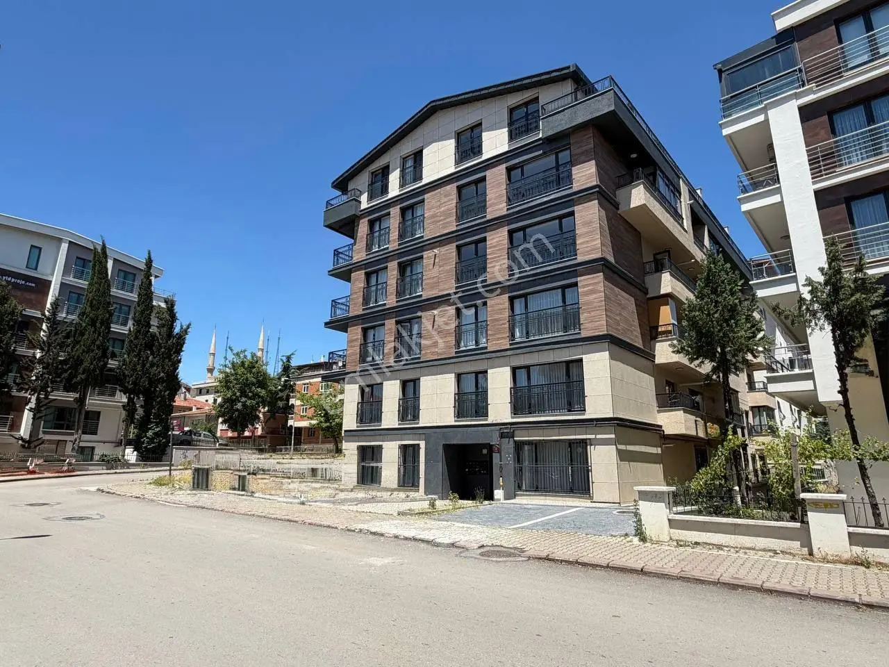 Yenimahalle-yunus Emre Mahallesinde 4+1 Satılık Dubleks Daire