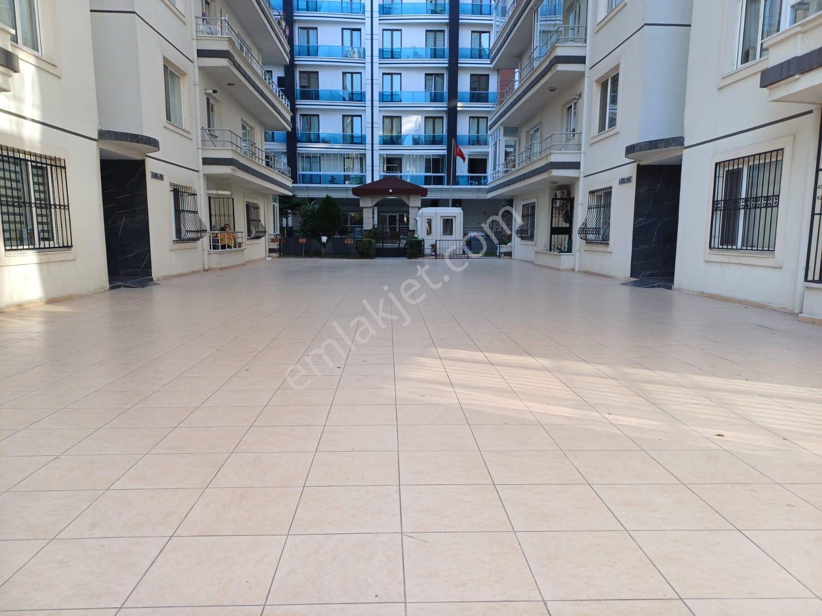 Beylikdüzü Cumhuriyet Mahallesi’nde Site İçerisinde Kiralık 3+1 Bahçe Katı Daire - Görsel 13