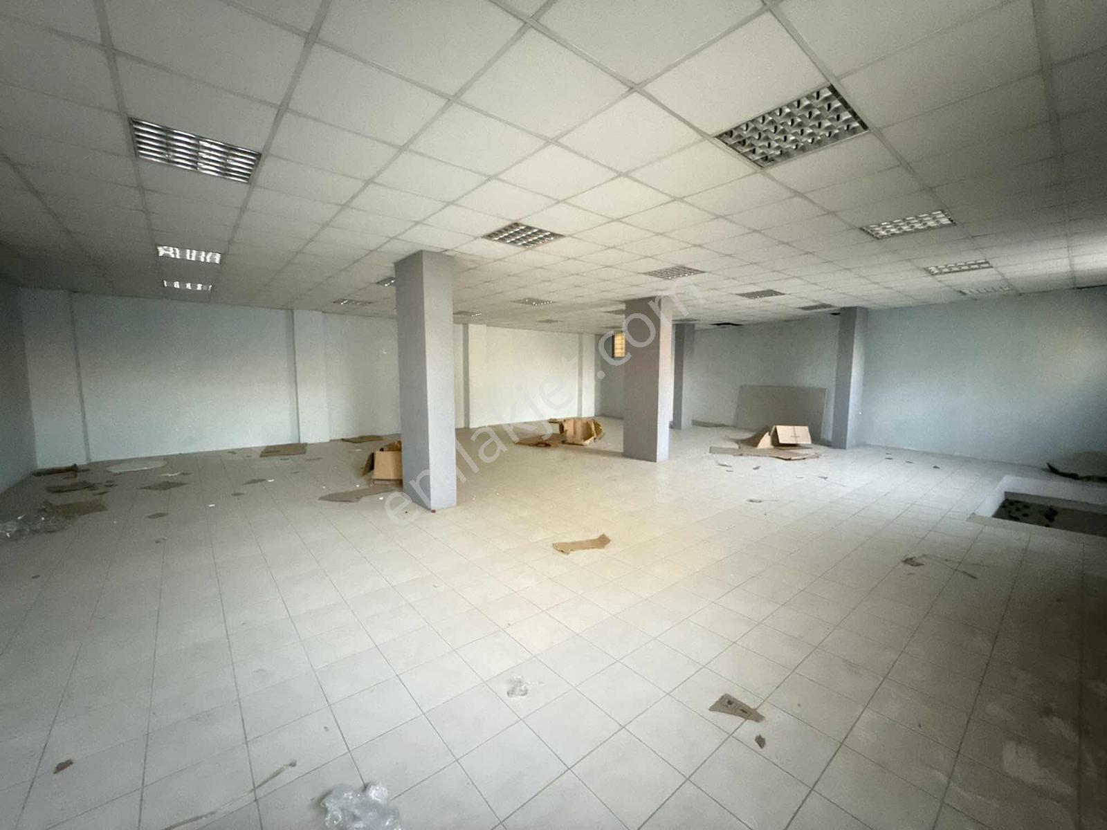 Lavinai* Fevzipaşa Cadde Üzeri 400mt2 Cadde Üzeri Satılık İşyeri