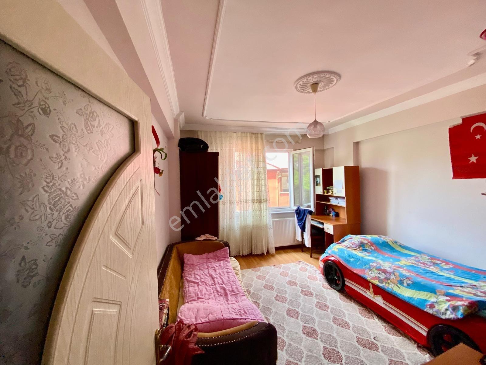 Aydinlikevler Mahallesinde Kiralık Giriş Katı Daire - Görsel 5