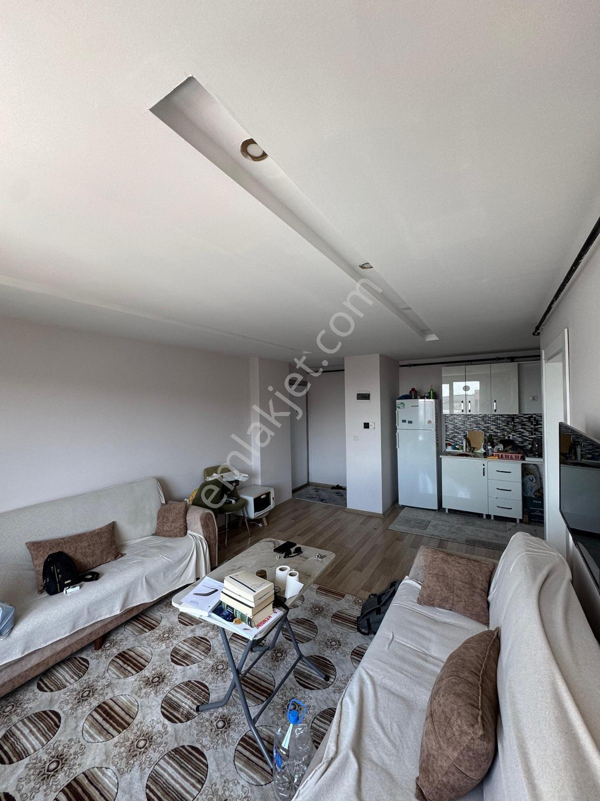 Van / İpekyolu Zübeyde Hanım Caddesinde Satılık 1+1 Eşyalı Daire - Görsel 9