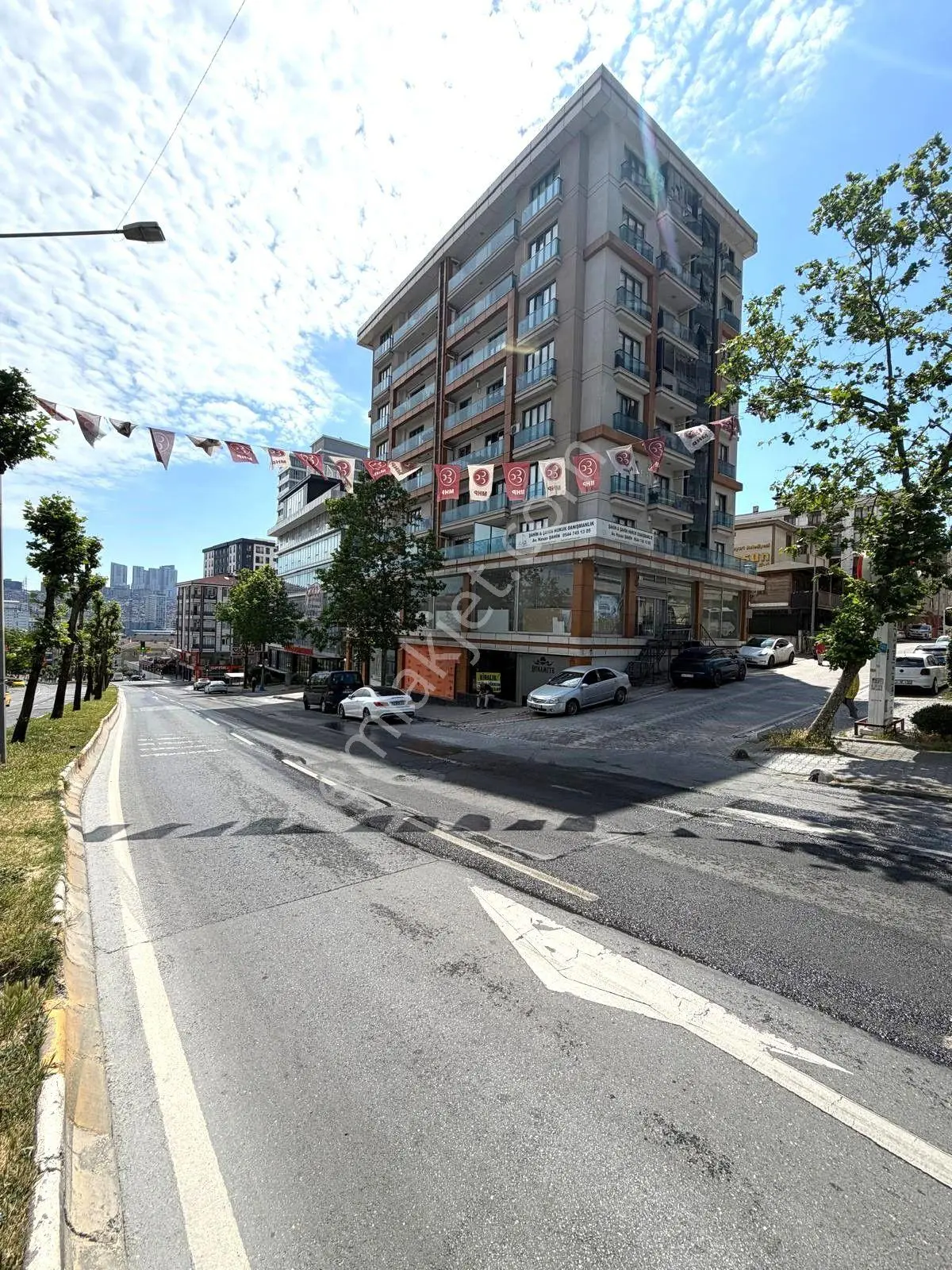 Esenyurt Yeşilkent Mahallesinde Cadde Üzeri 1+1 Satılık Daire - Görsel 3