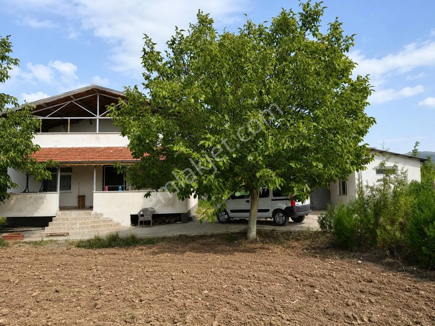 Ceviz Bahçesi, Çiftlik Evi Ve Hazır Altyapısıyla Yatırım Fırsatı - Görsel 2