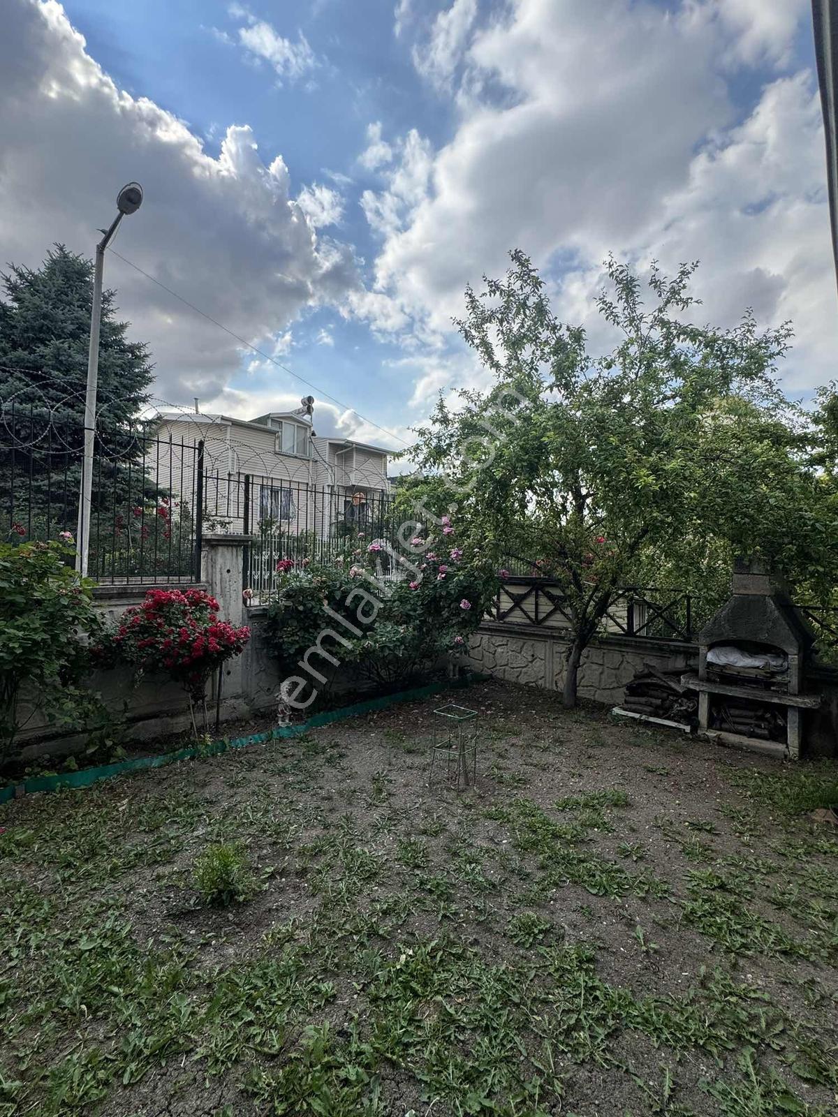Elvankent Banka Bloklarında 4+1 Müstakil Geniş Bahçeli Villa - Görsel 11