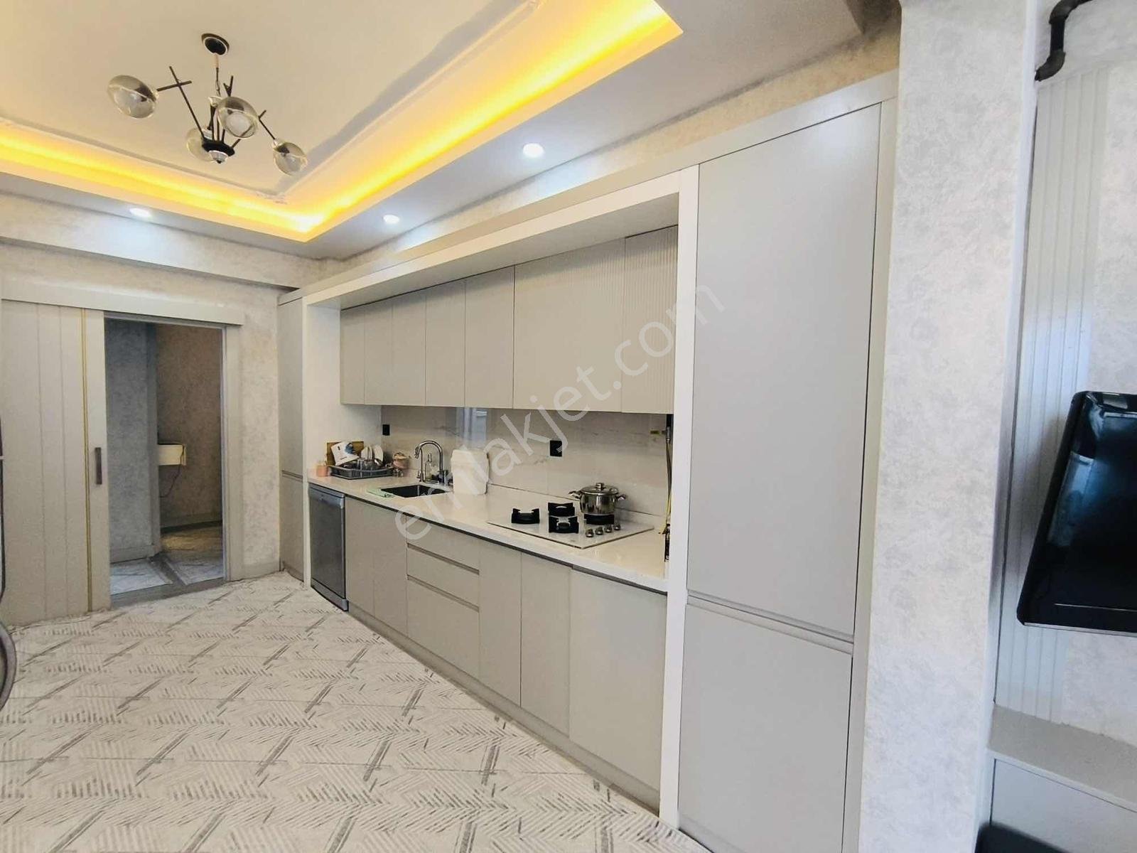 Uzaydan Ertuğrulgazide Fırsat Daire - Görsel 32