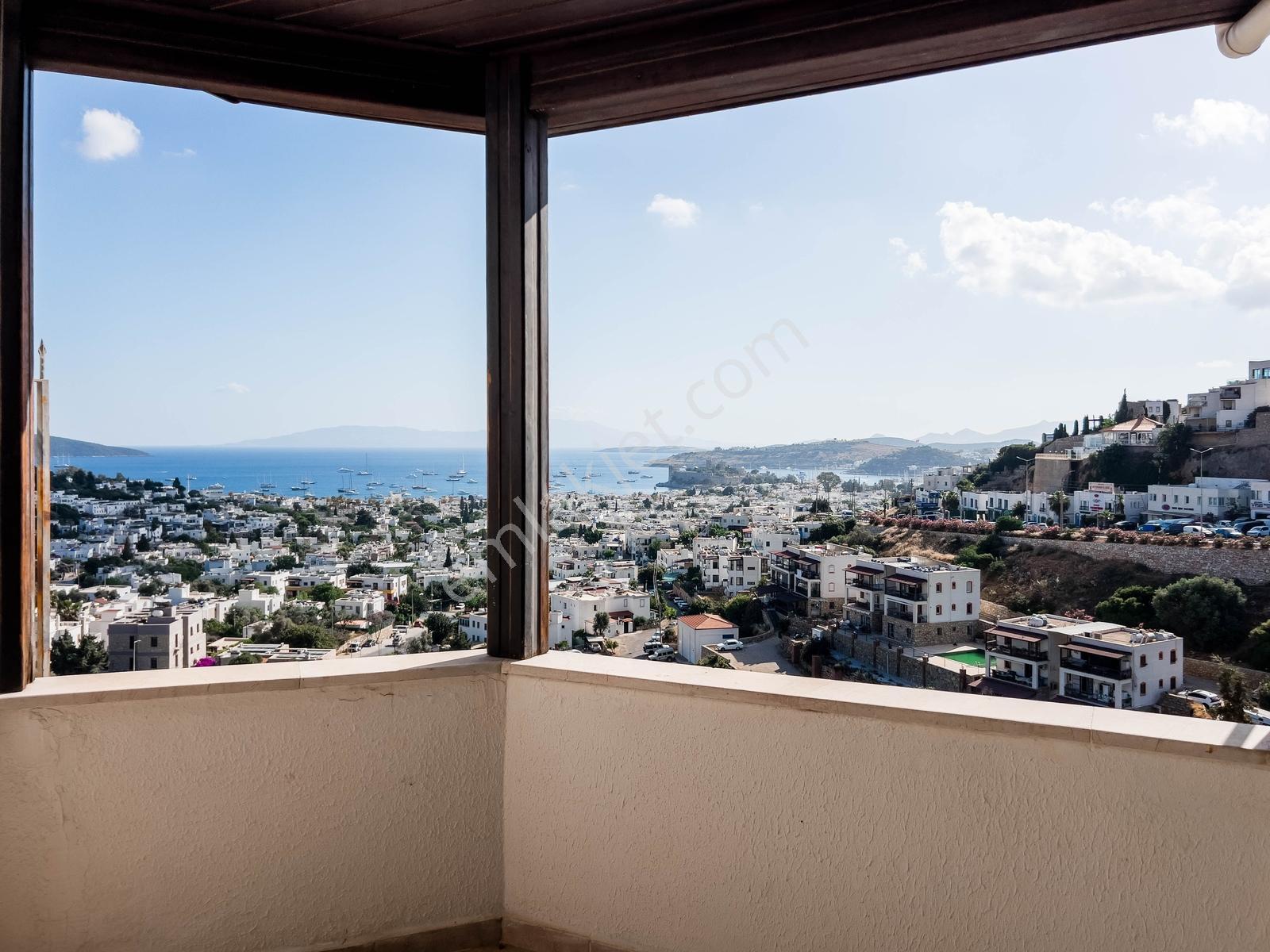 Umurça'da Kesintisiz Kale Ve Deniz Manzaralı Kiralık Villa - Görsel 14