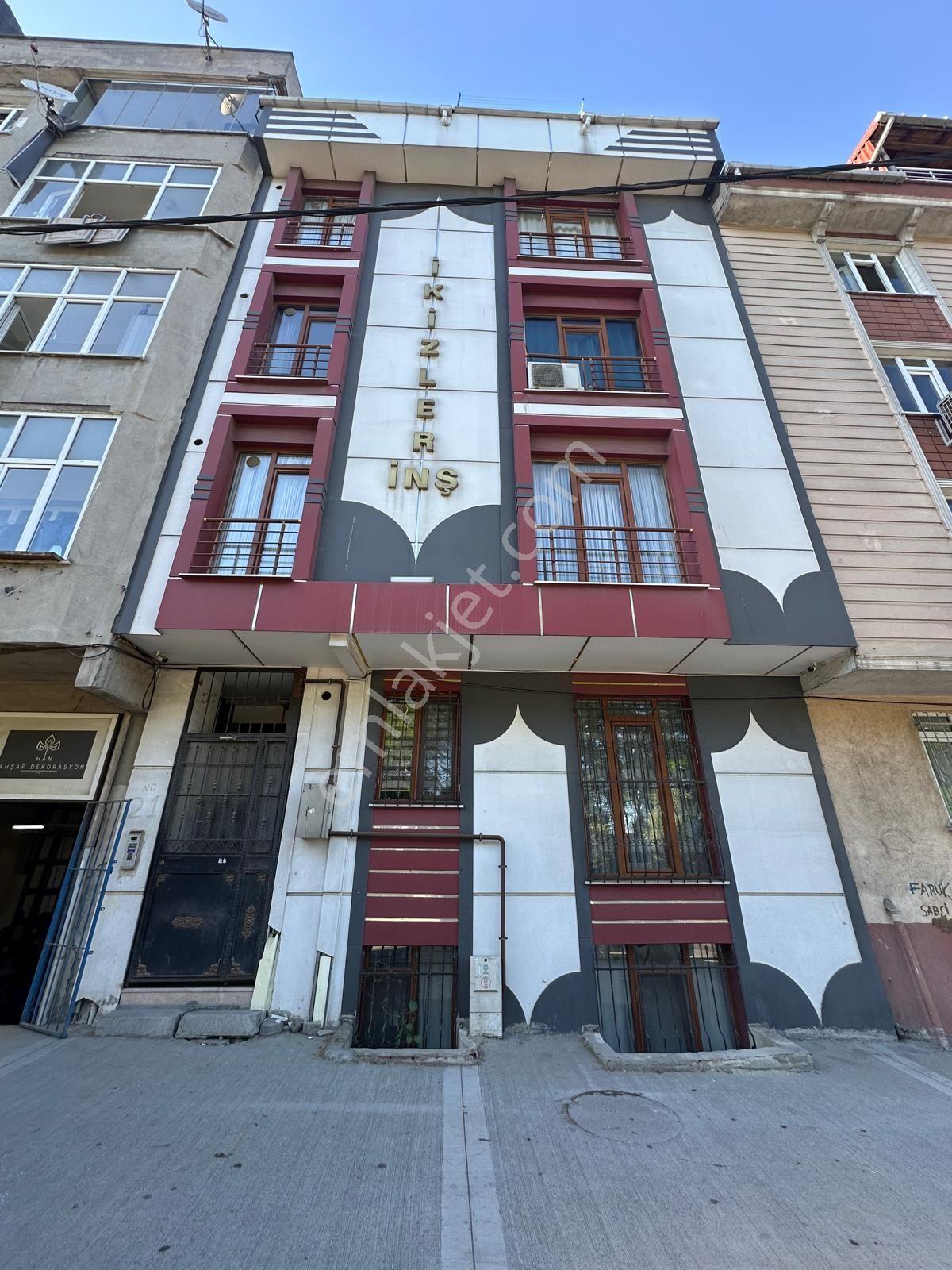 İletişim'den Sultan Gazi Tem Otoyolu Ve Avm'ye Yakın Cadde Üzeri 2.kat Daire - Görsel 15