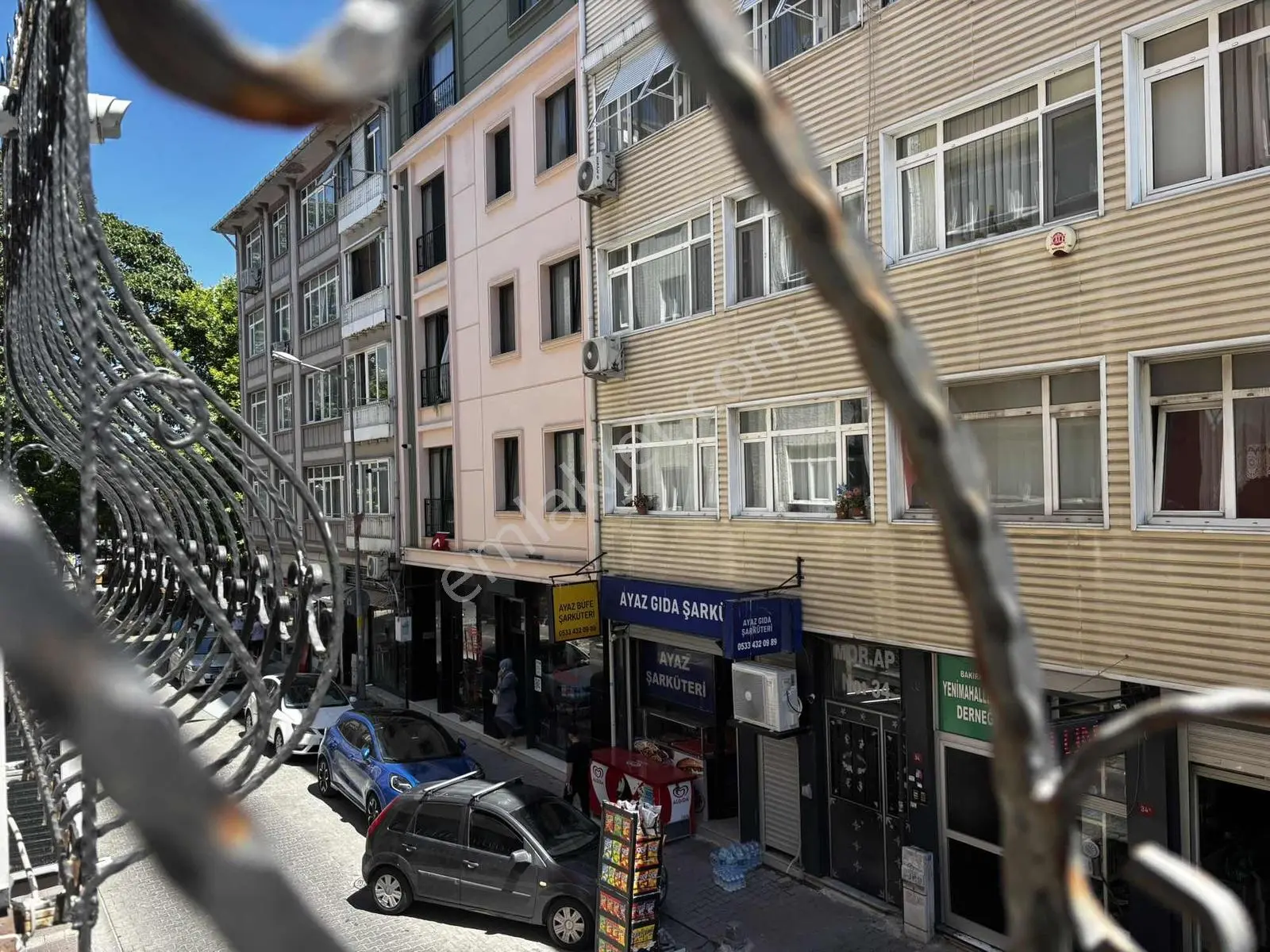 Yeni Mahallede Marmaray Durağı Karşısı (15 Metre) 1.kat 2+1 85m2 - Görsel 13