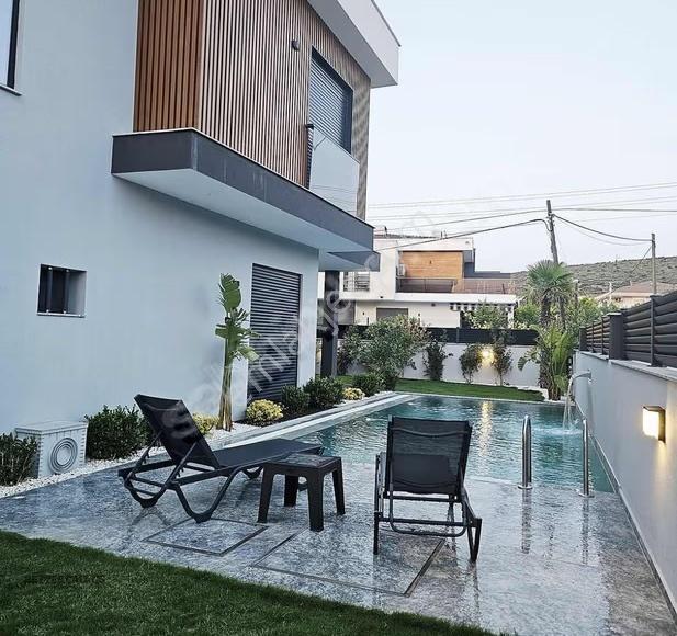 Better Call Us'dan Çiftlikköy'de Kiralık 4+1 Havuzlu Villa - Görsel 21