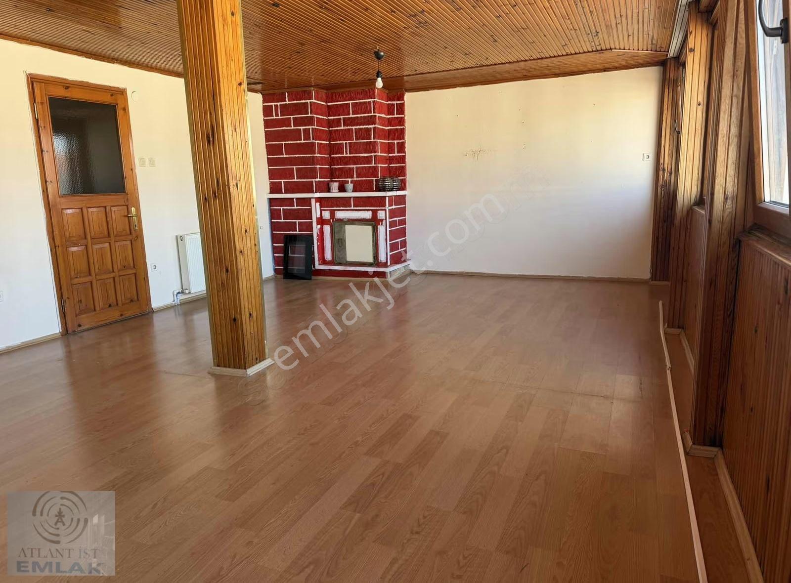 Kayışdağı Uslu Cd'si Üstü 3.kat 100m2 Kombili Balkonlu Daire - Görsel 11