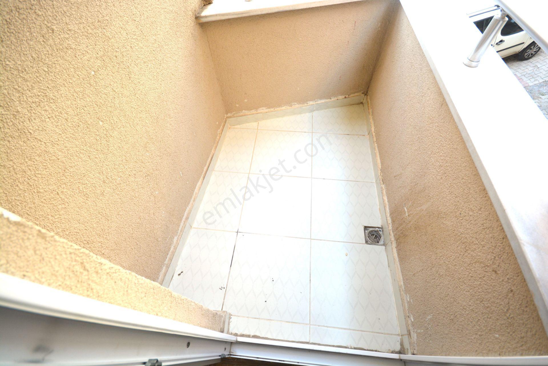 Acil Satılık Daire 2+1 İskanlı 80 M2 Arakat Daire Konumu Güzel Araç Takası Olur - Görsel 21