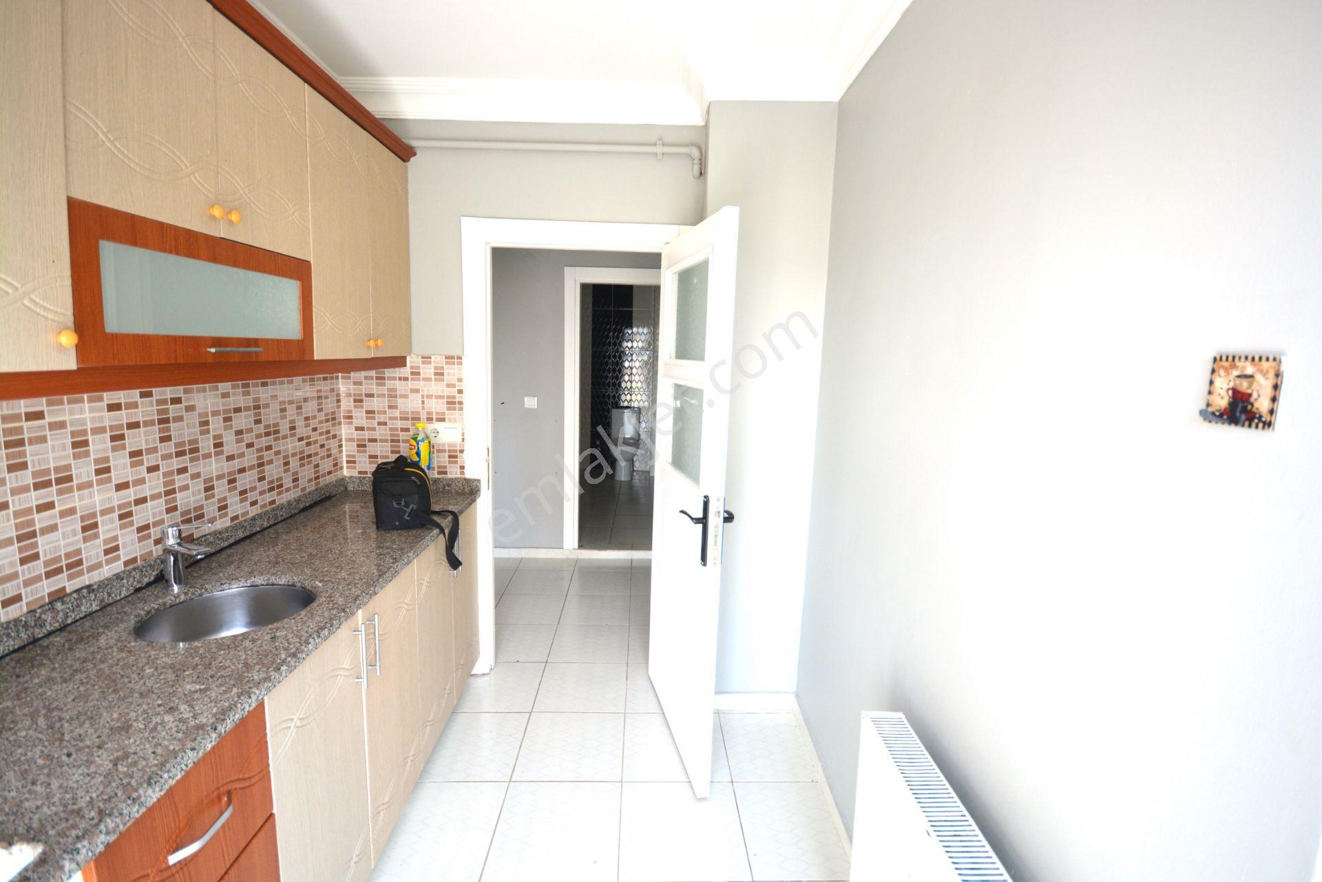 Acil Satılık Daire 2+1 İskanlı 80 M2 Arakat Daire Konumu Güzel Araç Takası Olur - Görsel 4
