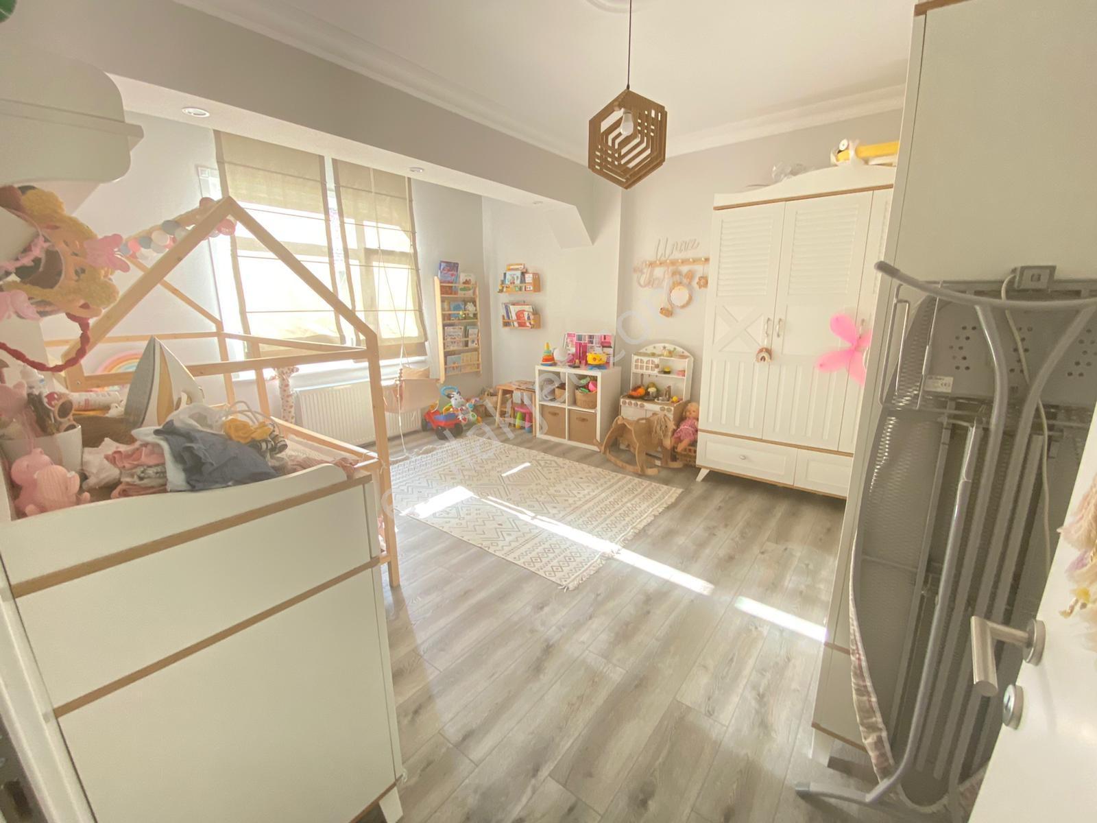 ╣goped╠ Güllü Cad. Sadece Devlet Memuru Kiralık 110m2 3+1 3.kat - Görsel 17