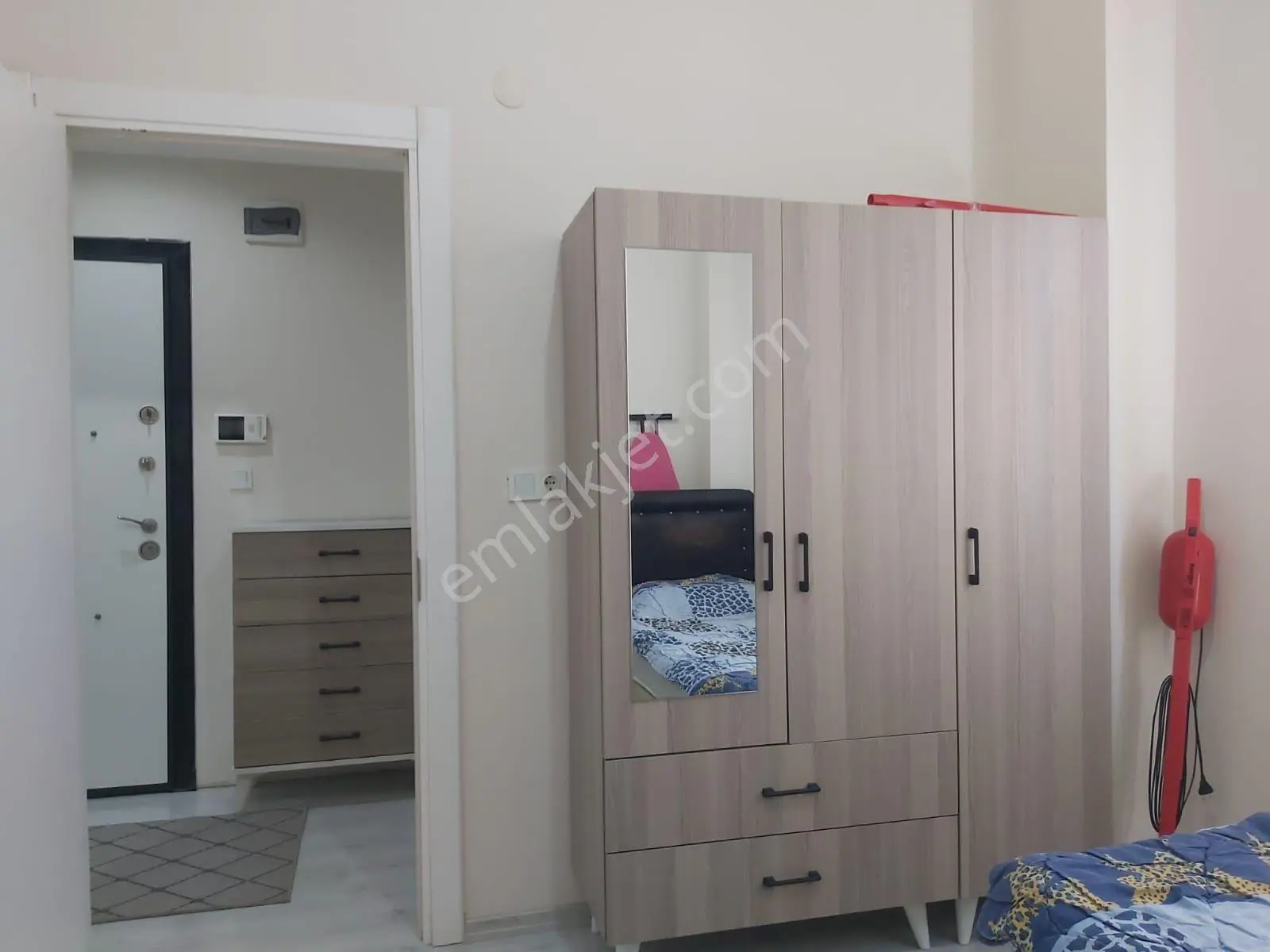 Balıkesir Alt Sütlüce Mahallesi 1+1 50 M2 Eşyalı Kiralık Daire - Görsel 2