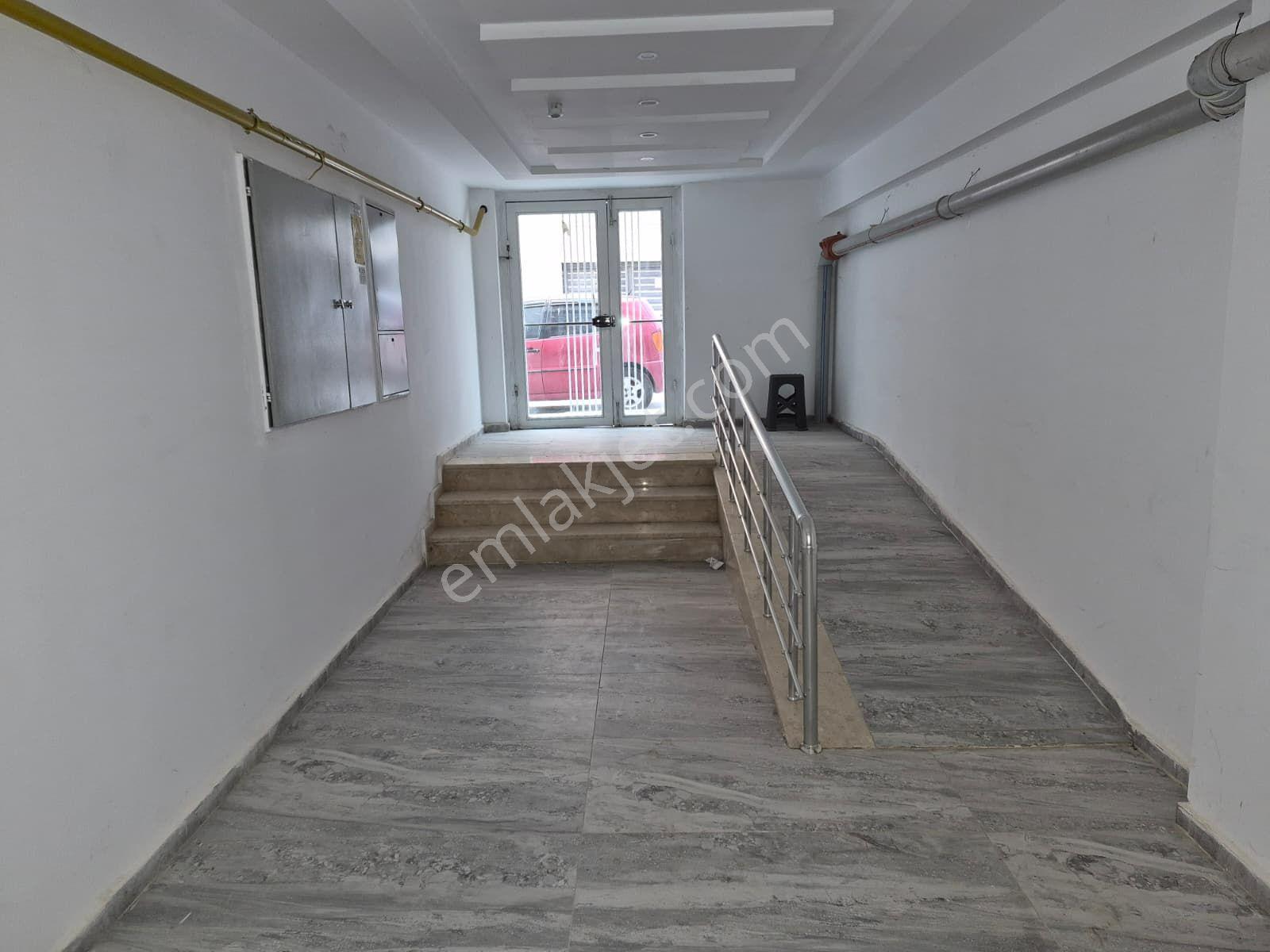 Century 21 Vizyon'dan Çamlıca Mah.de 2+1 Satılık Daire - Görsel 3