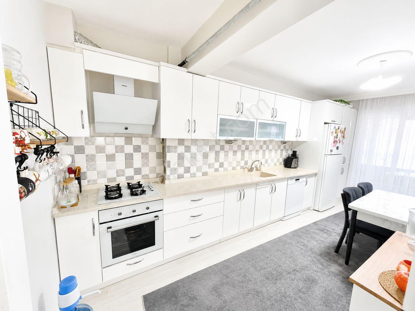 Century 21 Vizyon'dan Çamlıca Mah.de 2+1 Satılık Daire - Görsel 15