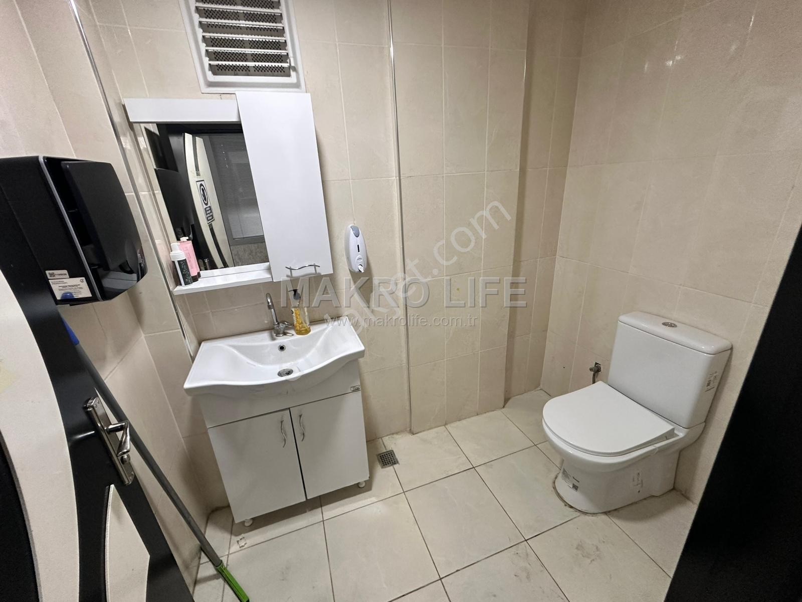 Ofis Merkezde Cadde Devren Kiralık Güzellik Salonu - Görsel 32