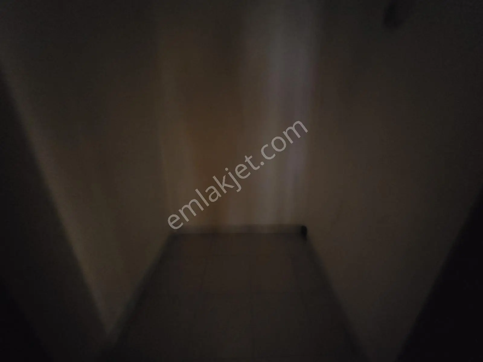 Yayla Mahallesinde Merkezi Konumda Balkonlu 3+1 Kiralık Daire - Görsel 4