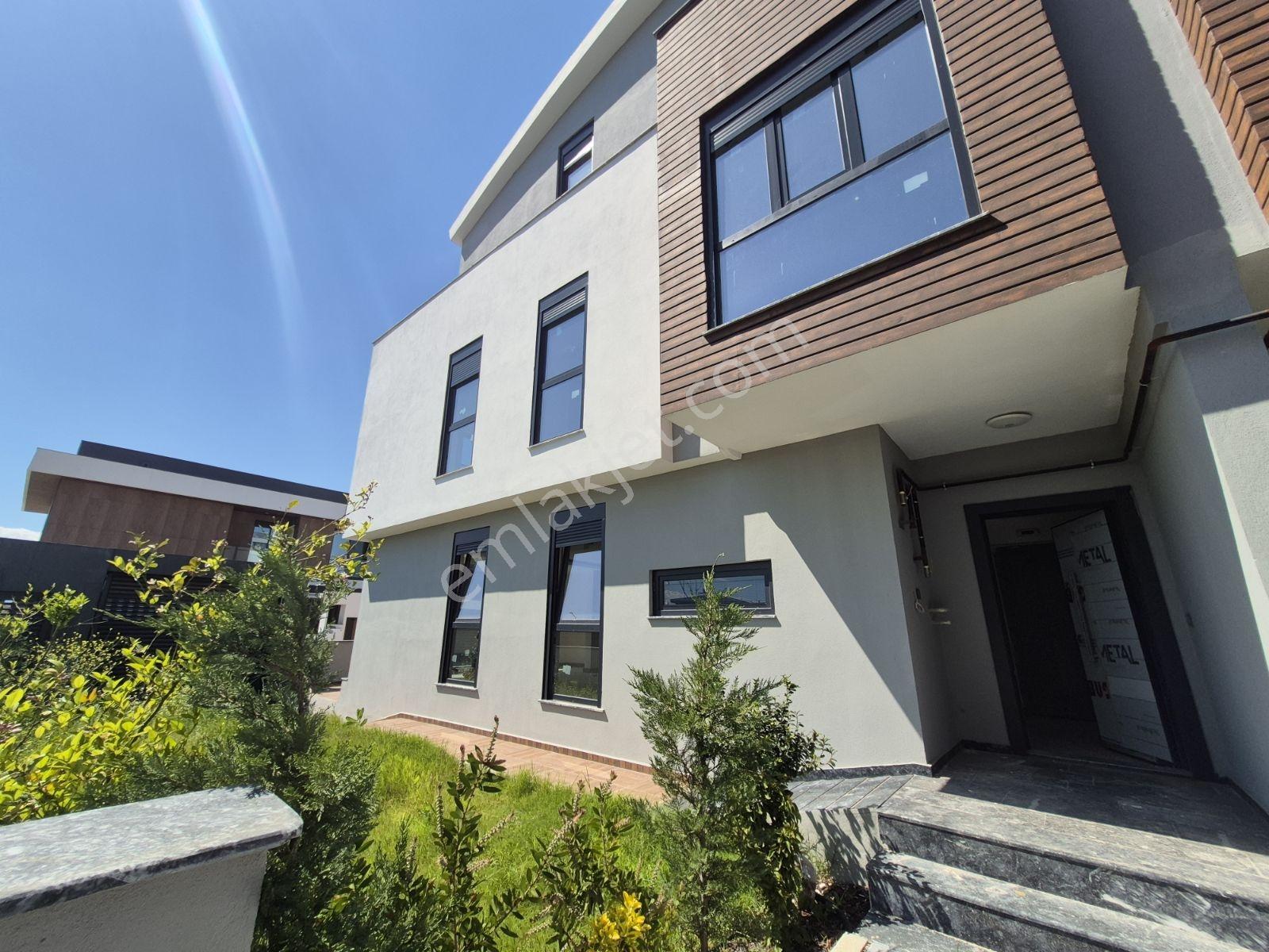 Asansörlü Triplex 5+1 Villa - Görsel 4