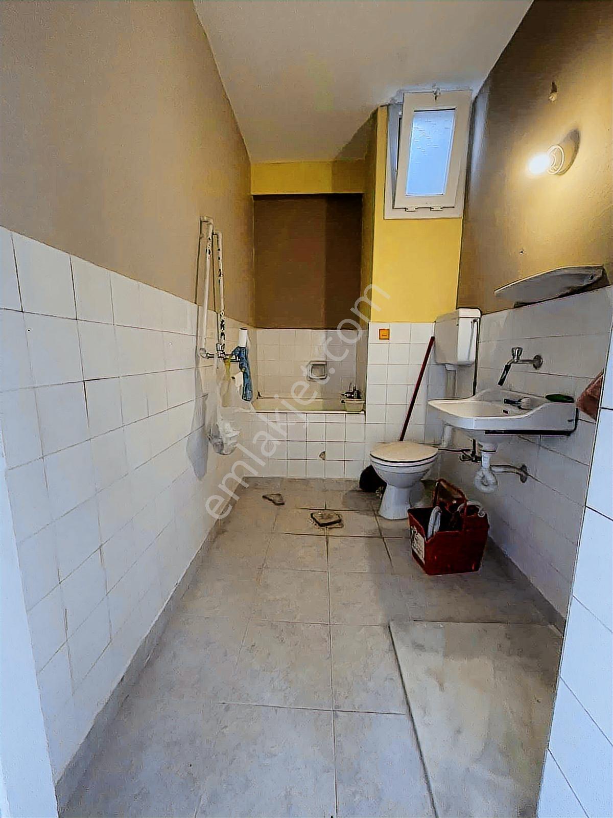 İzmir Karşıyaka Donanmacı Mahallesi Spotçular Sokağı Satılık 3+1 - Görsel 9