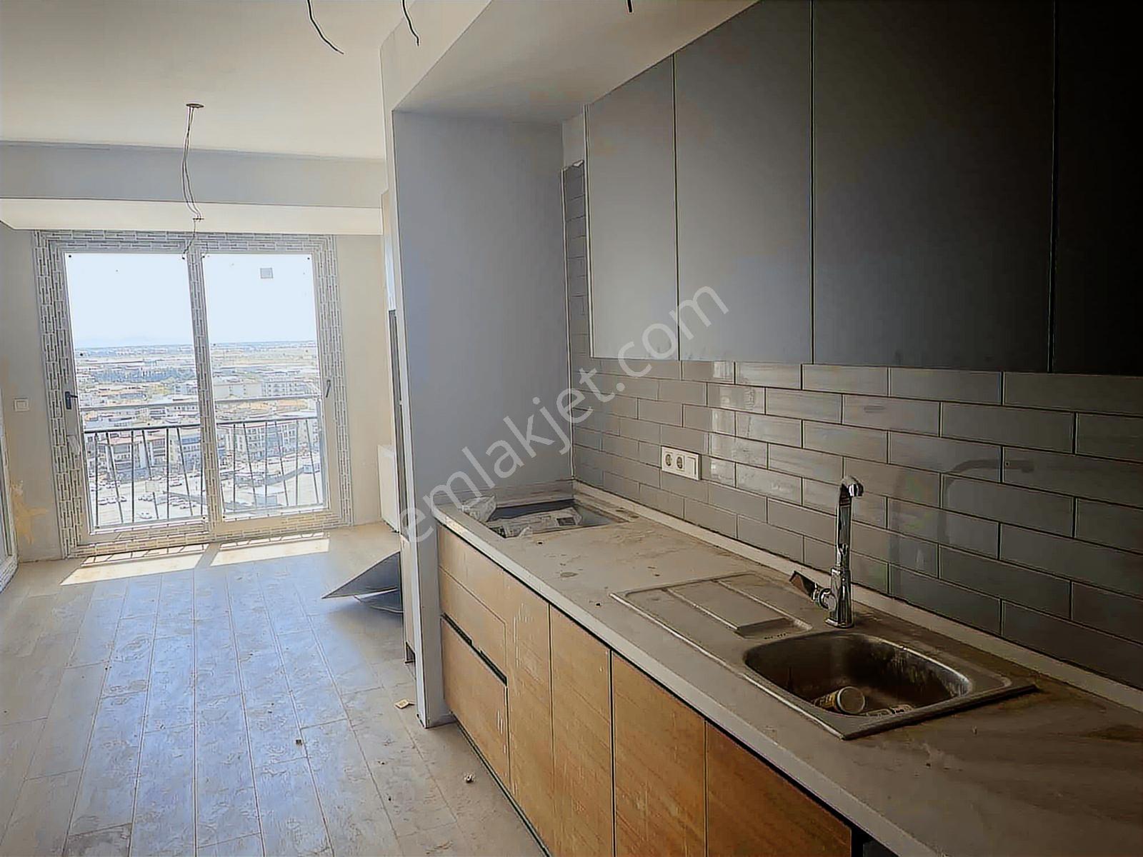 İzmir Yükselen Değeri Yücesoy Statü'de 3+1 Teraslı Sıfır Daire - Görsel 24