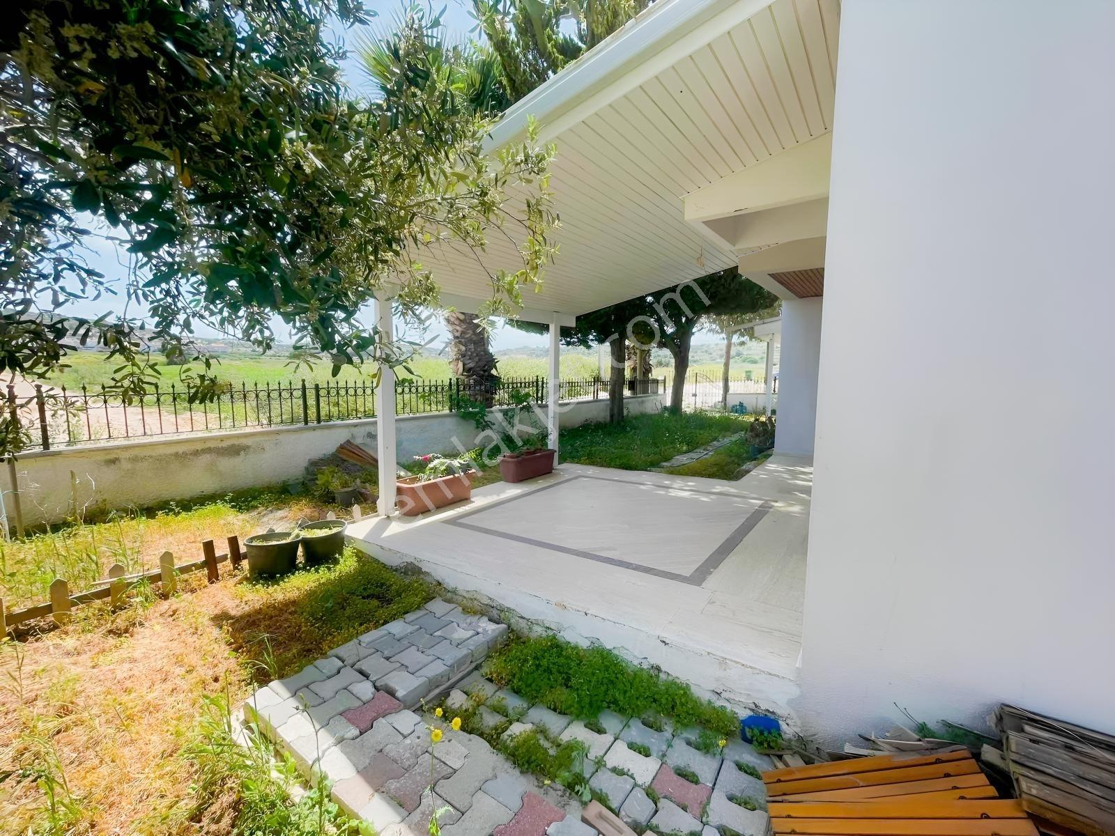 İzmir'in İncisi Çeşme Çiftlikköy 3+1 Satılık Dublex Villa - Görsel 8