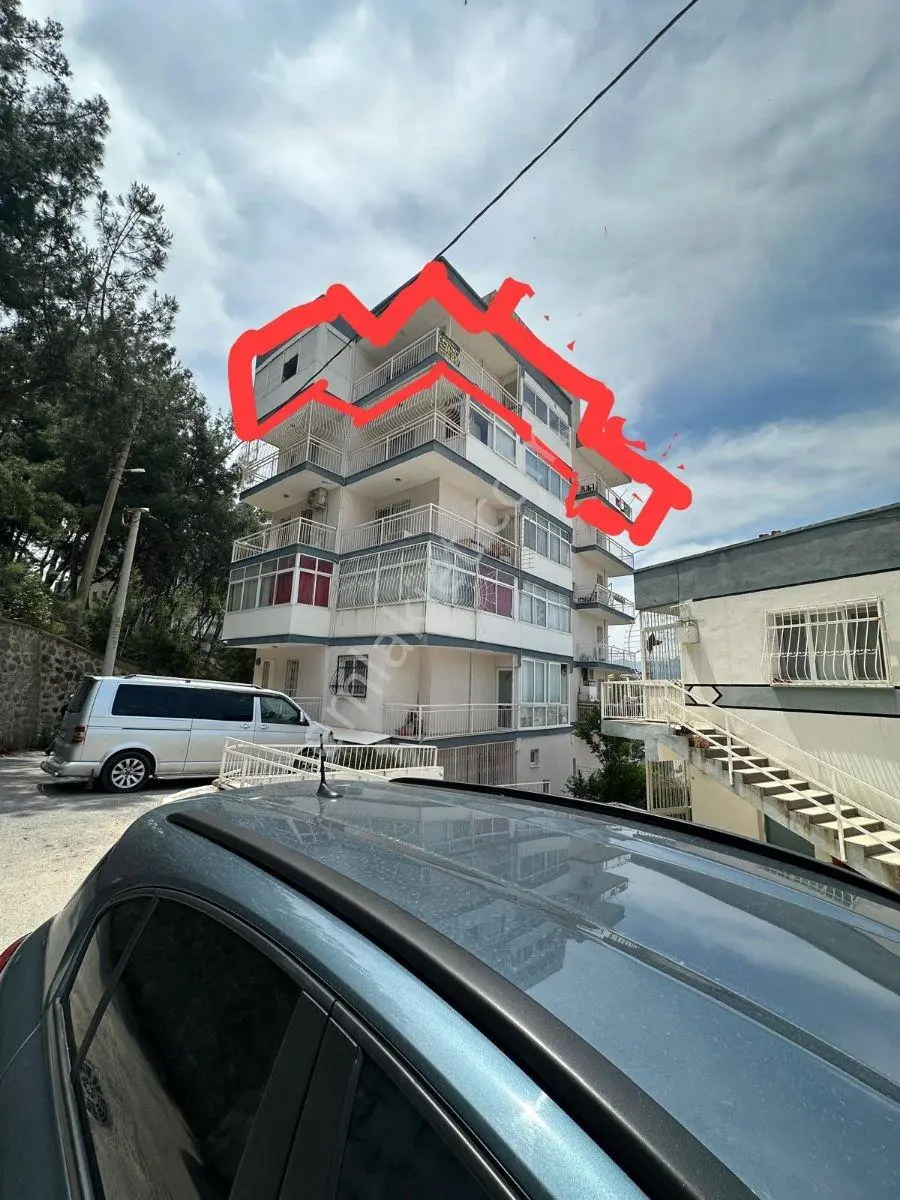 Tahsin Yazıcıda Deniz Manzaralı Asansörlü 3+1 Daire